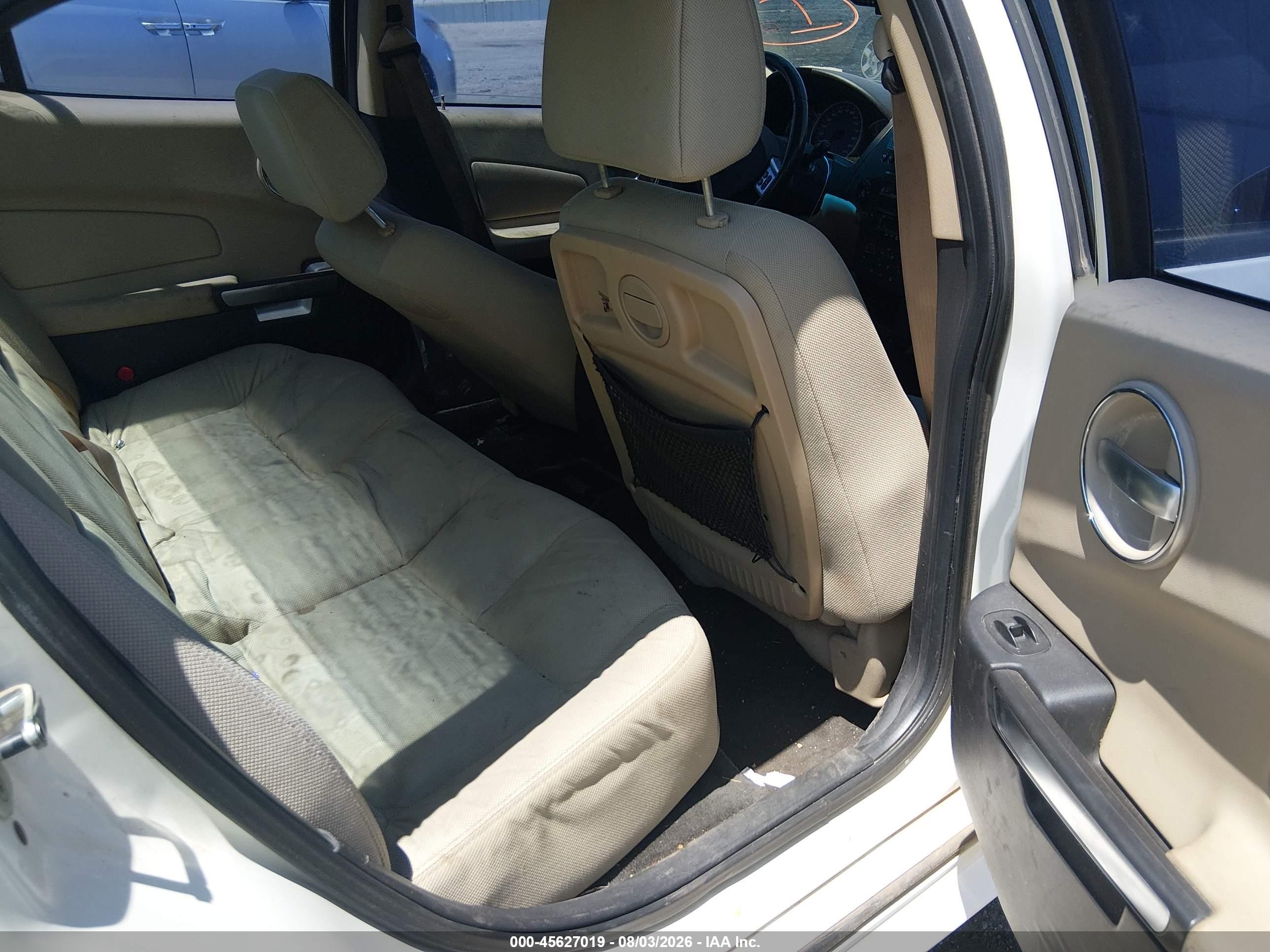 2007 Pontiac Grand Prix   Белый vin: 2G2WP552971212234