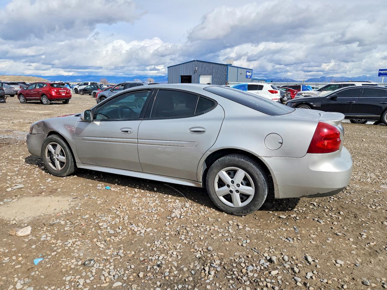 2008 Pontiac Grand Prix Серебряный vin: 2G2WP552981182590