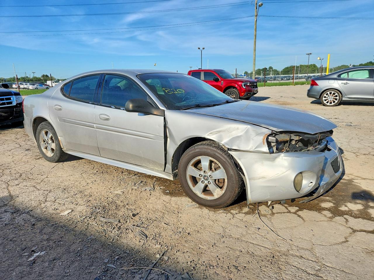 2006 Pontiac Grand Prix Silver vin: 2G2WP552X61198519