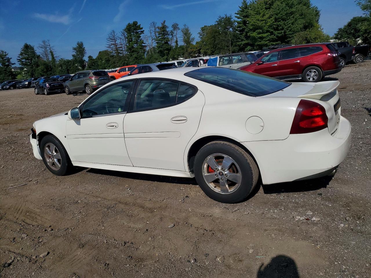 2006 Pontiac Grand Prix Белый vin: 2G2WP552X61224388