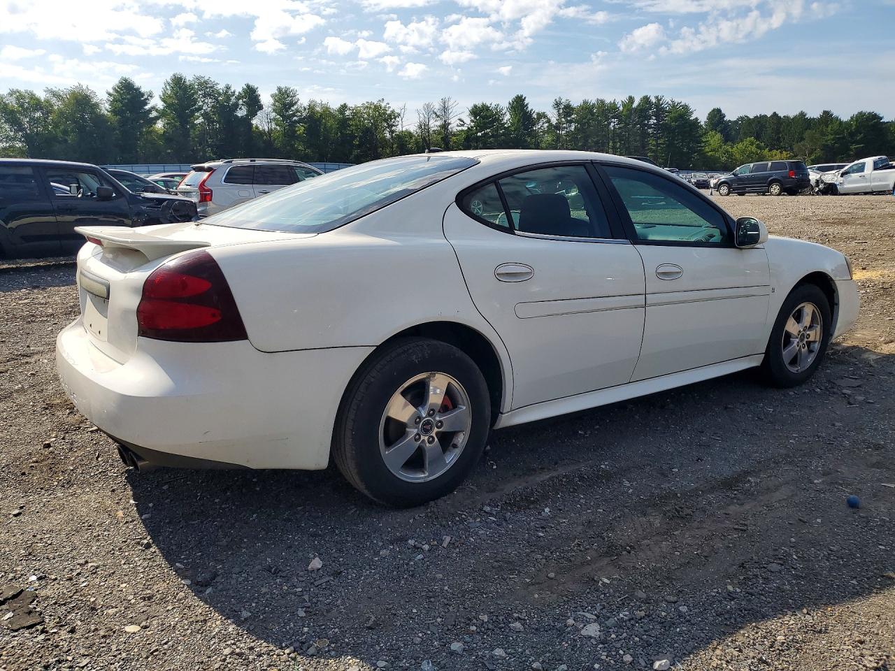 2006 Pontiac Grand Prix Белый vin: 2G2WP552X61224388