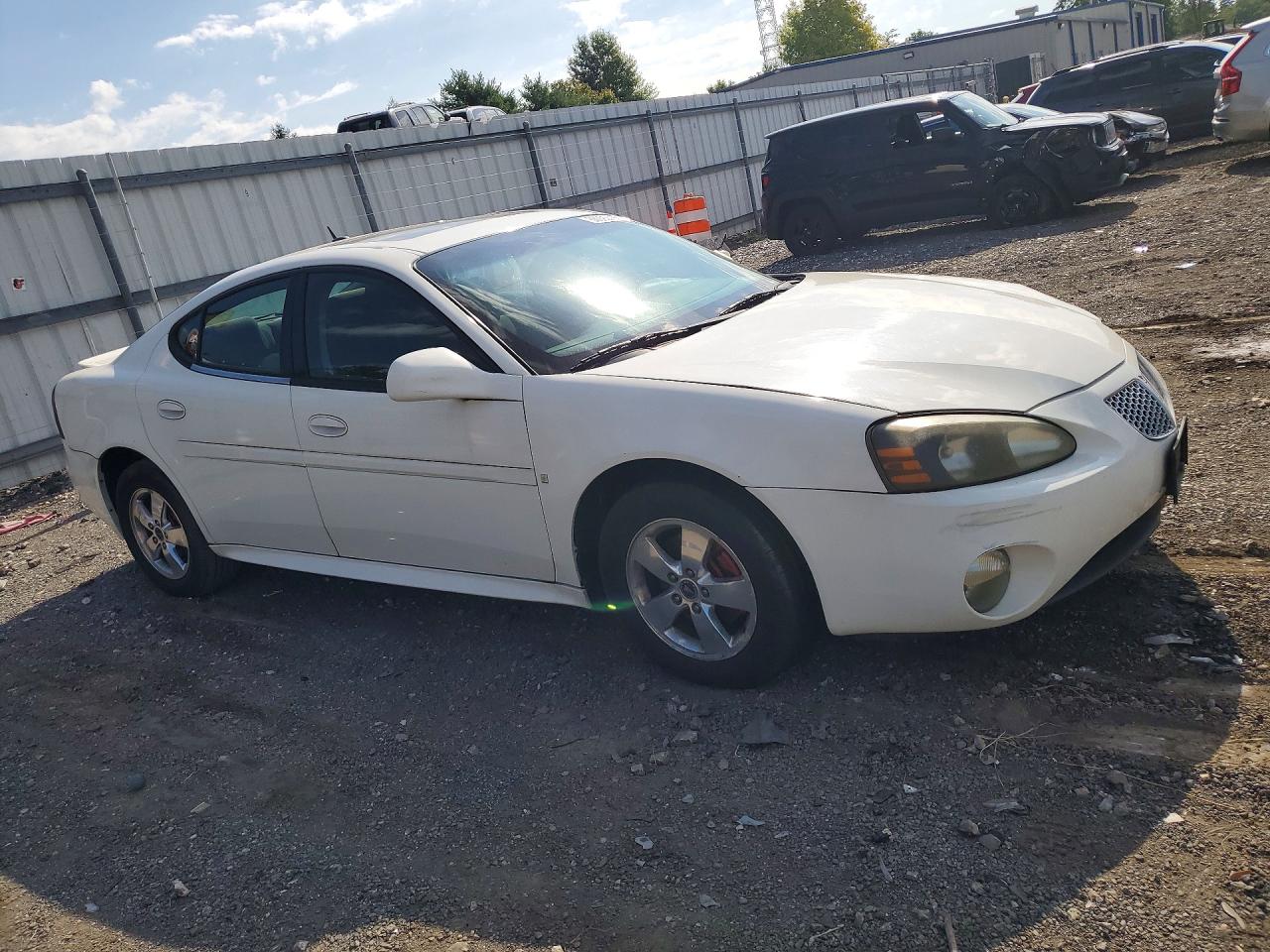 2006 Pontiac Grand Prix Белый vin: 2G2WP552X61224388