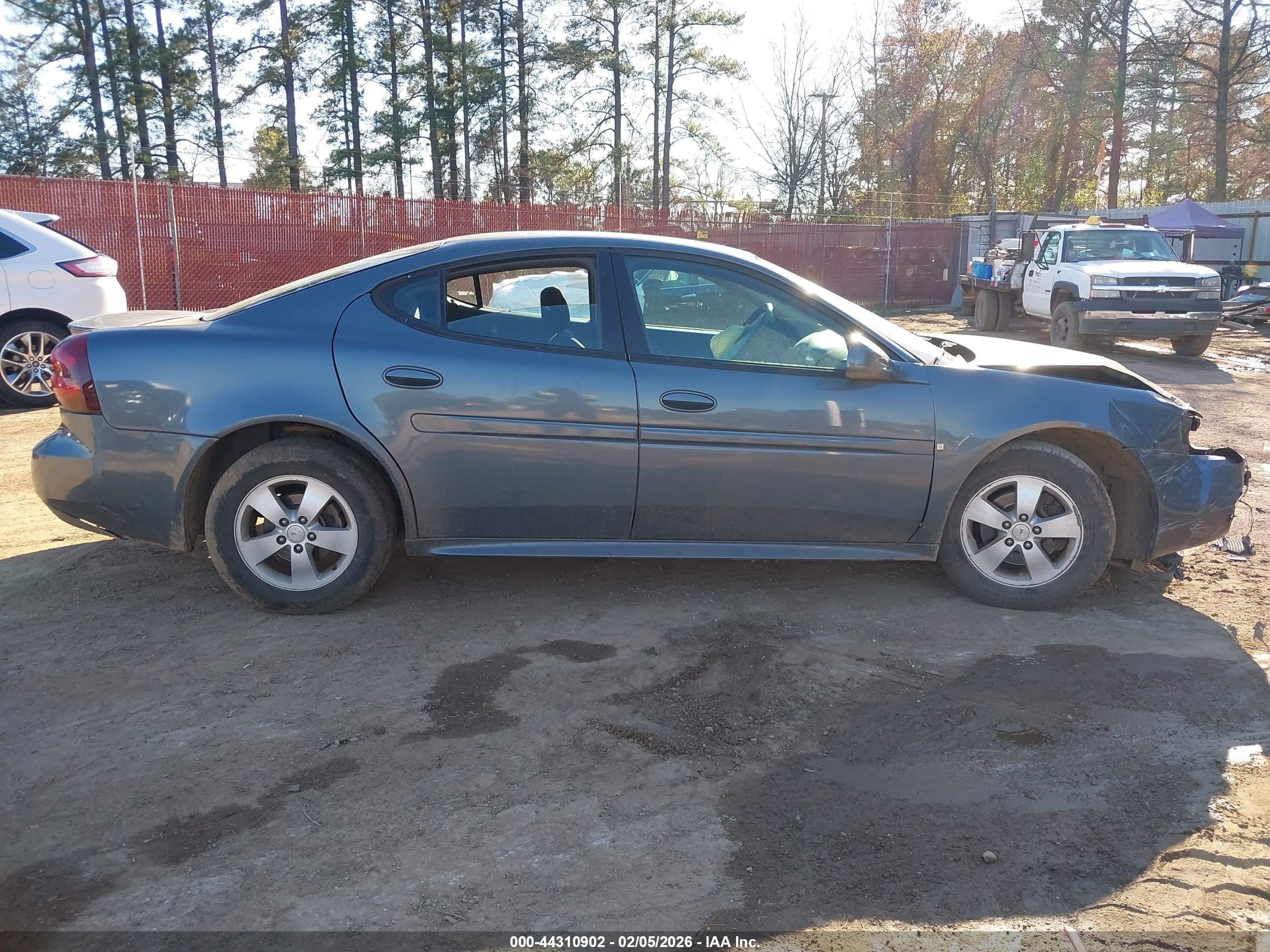2007 Pontiac Grand Prix   Light Blue vin: 2G2WP552X71111137