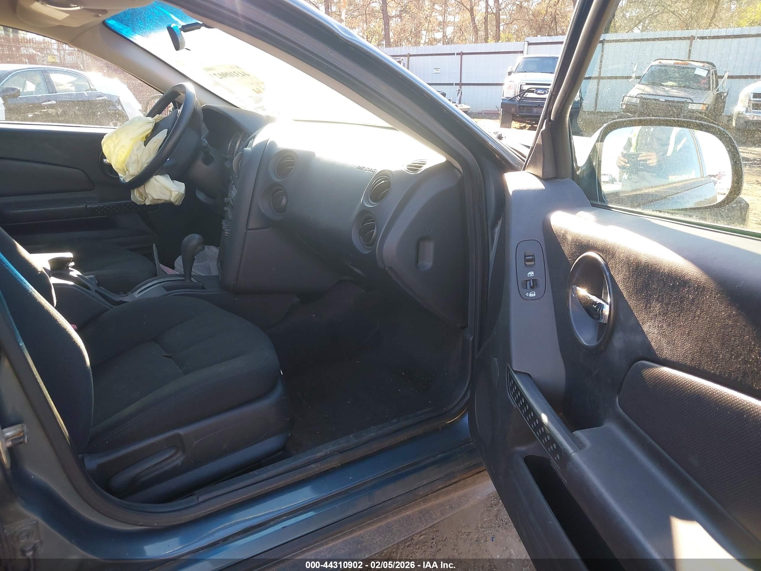 2007 Pontiac Grand Prix   Light Blue vin: 2G2WP552X71111137