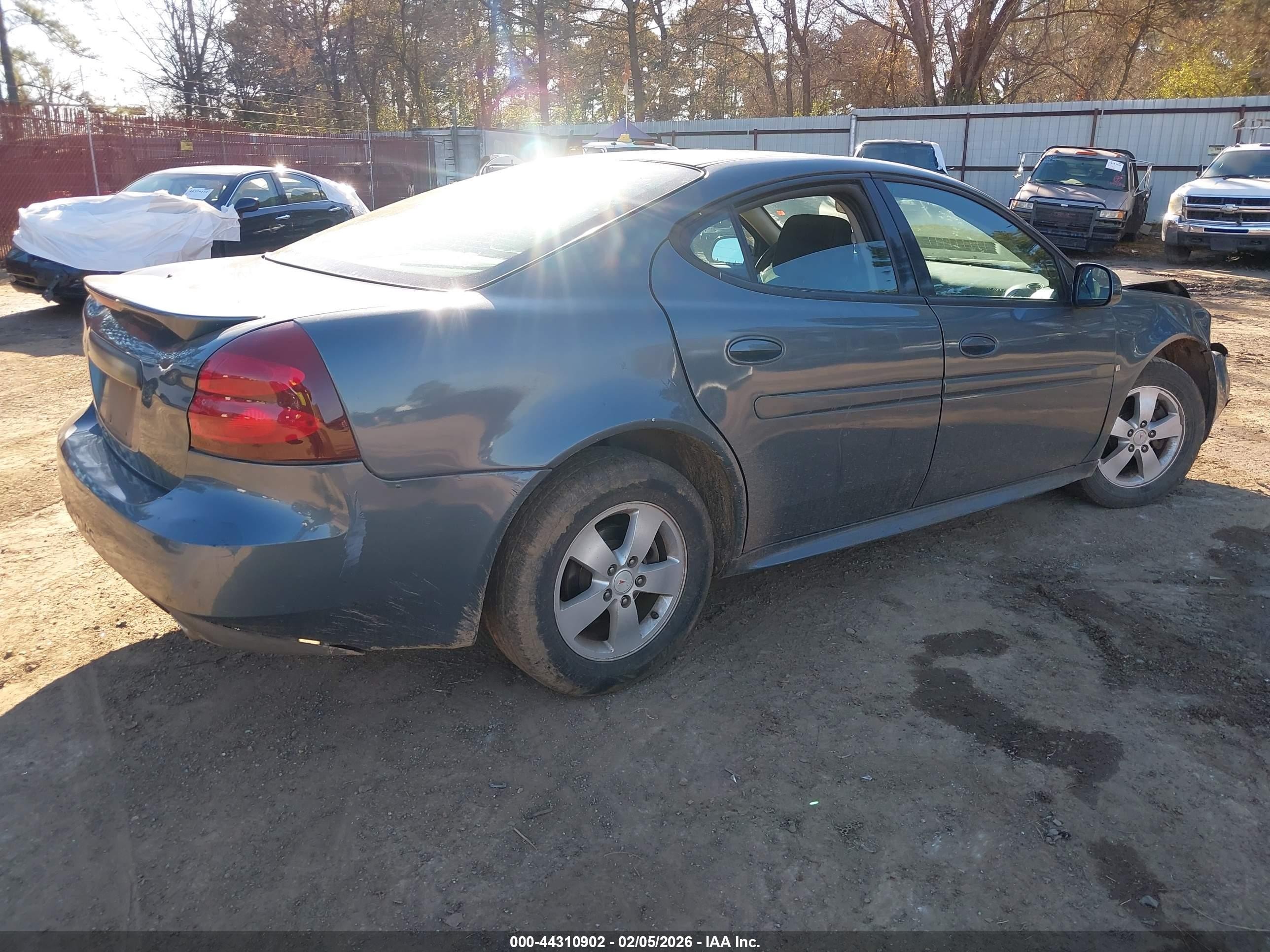 2007 Pontiac Grand Prix   Light Blue vin: 2G2WP552X71111137
