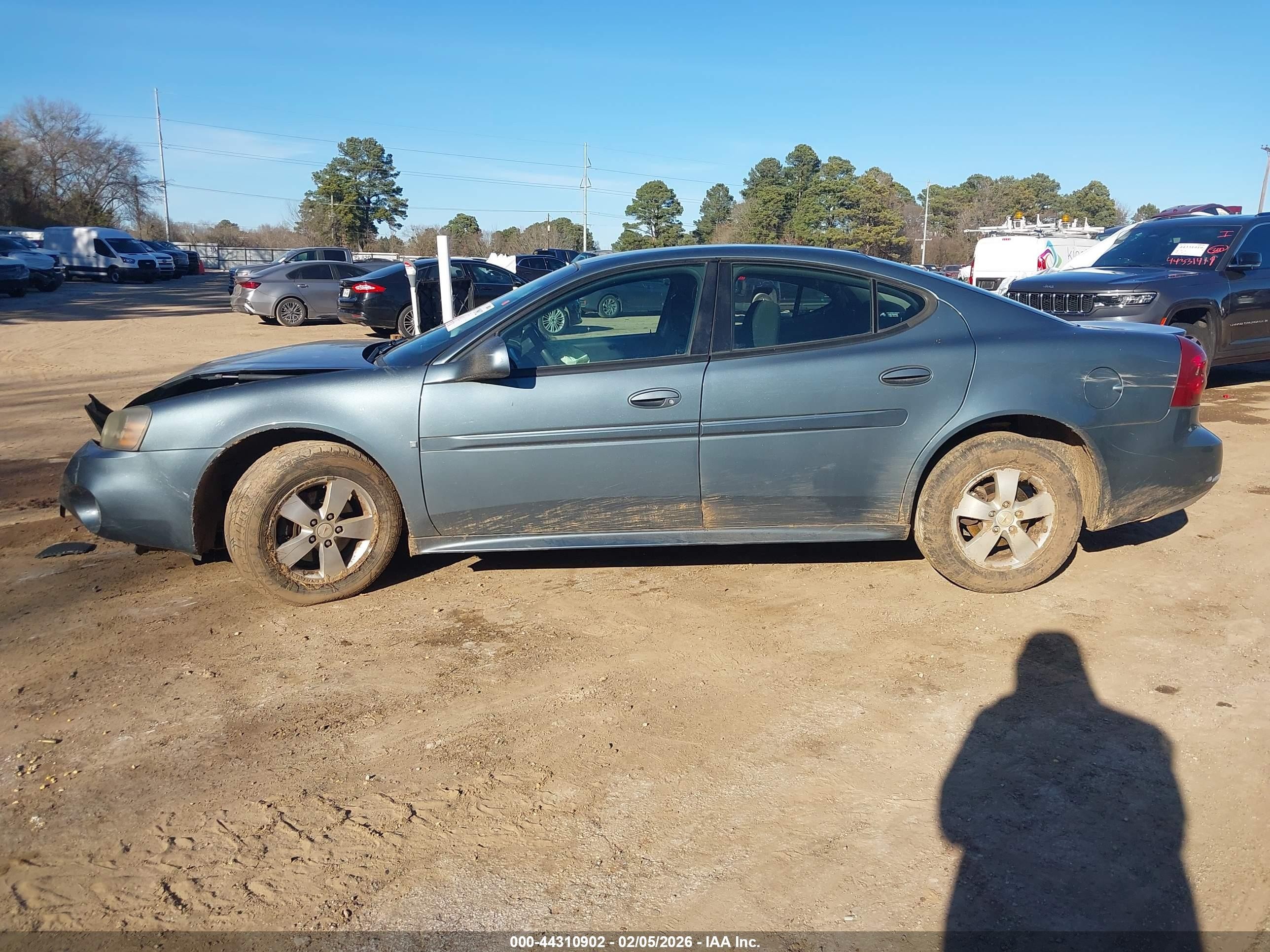 2007 Pontiac Grand Prix   Light Blue vin: 2G2WP552X71111137