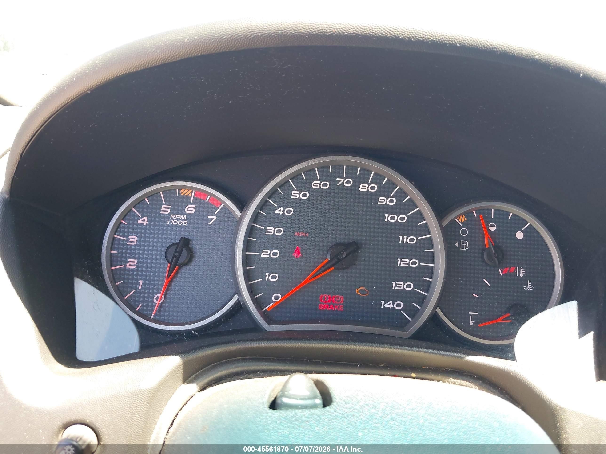 2007 Pontiac Grand Prix   Silver vin: 2G2WP552X71118556