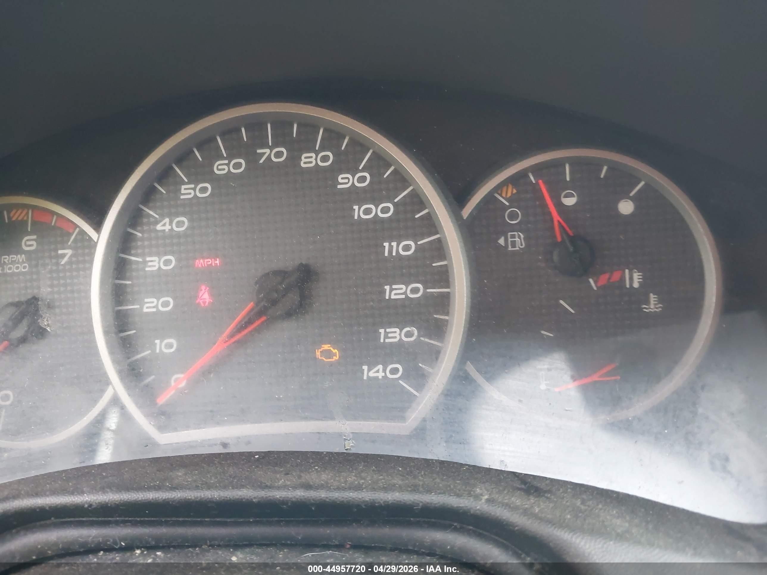 2007 Pontiac Grand Prix   Серебряный vin: 2G2WP552X71141173
