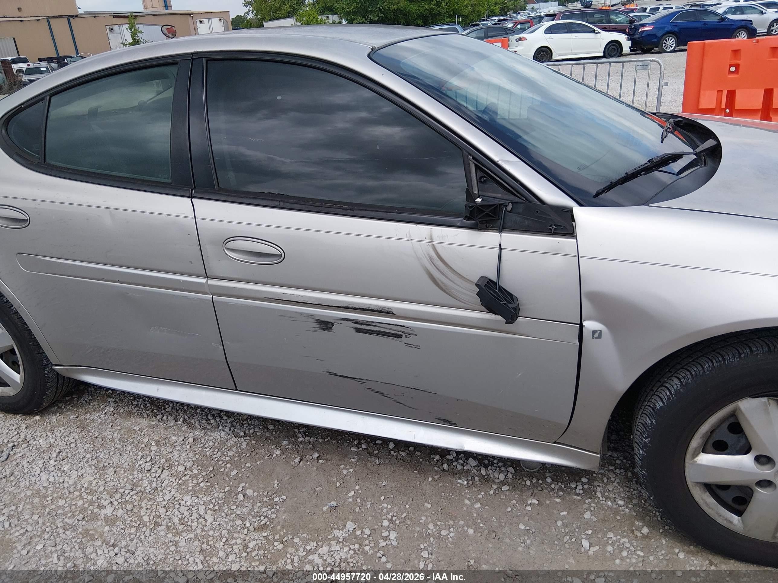 2007 Pontiac Grand Prix   Серебряный vin: 2G2WP552X71141173