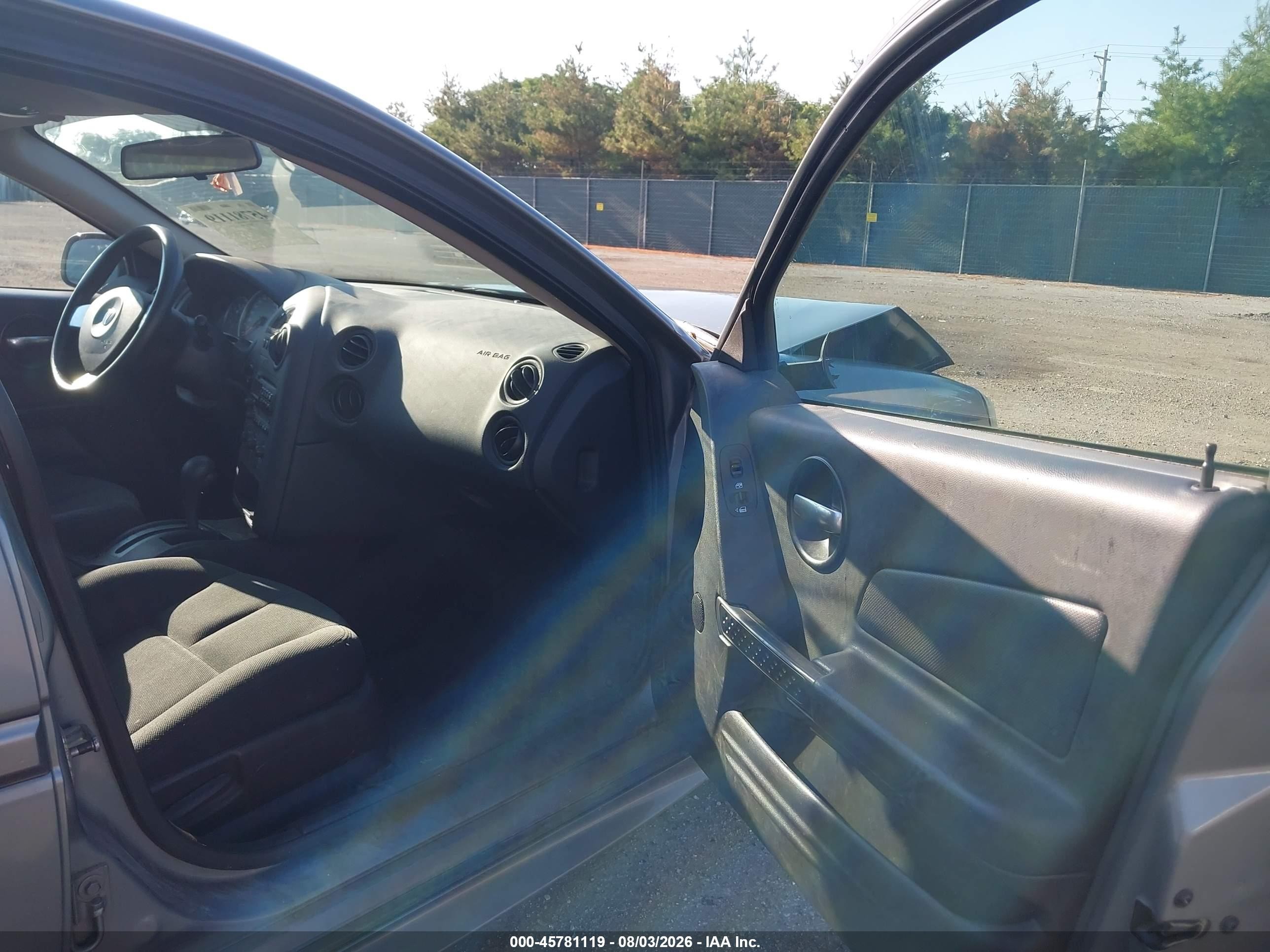 2007 Pontiac Grand Prix   Серый vin: 2G2WP552X71155476