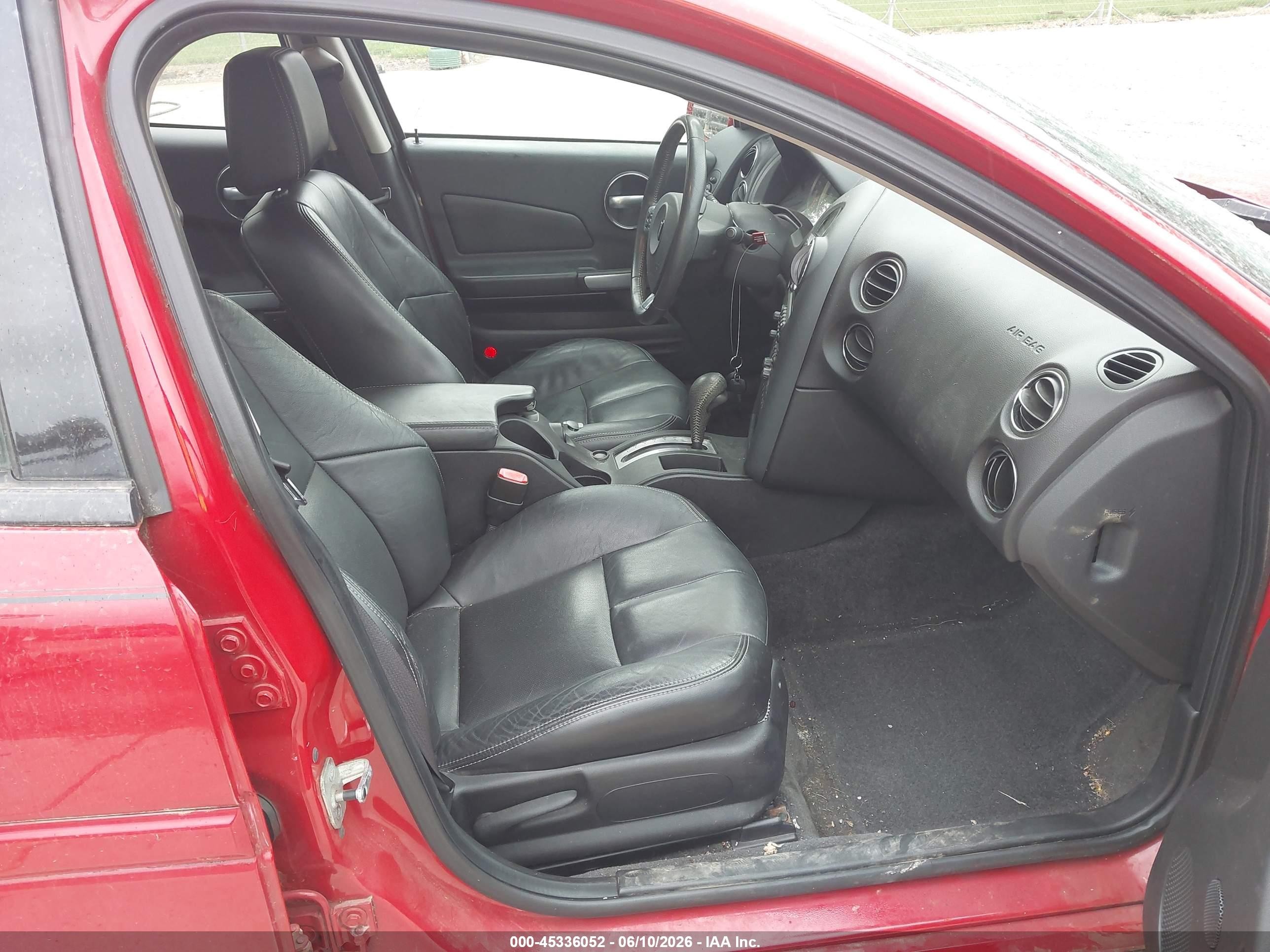 2008 Pontiac Grand Prix   Red vin: 2G2WP552X81108255
