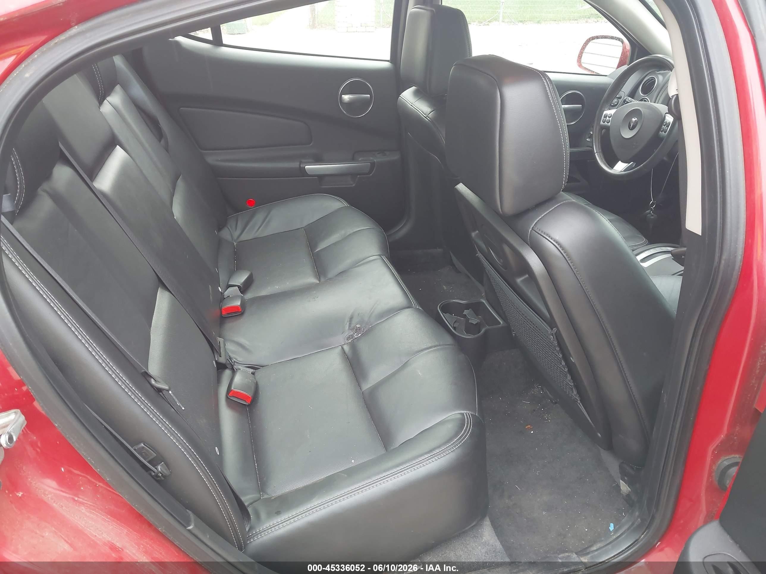 2008 Pontiac Grand Prix   Red vin: 2G2WP552X81108255