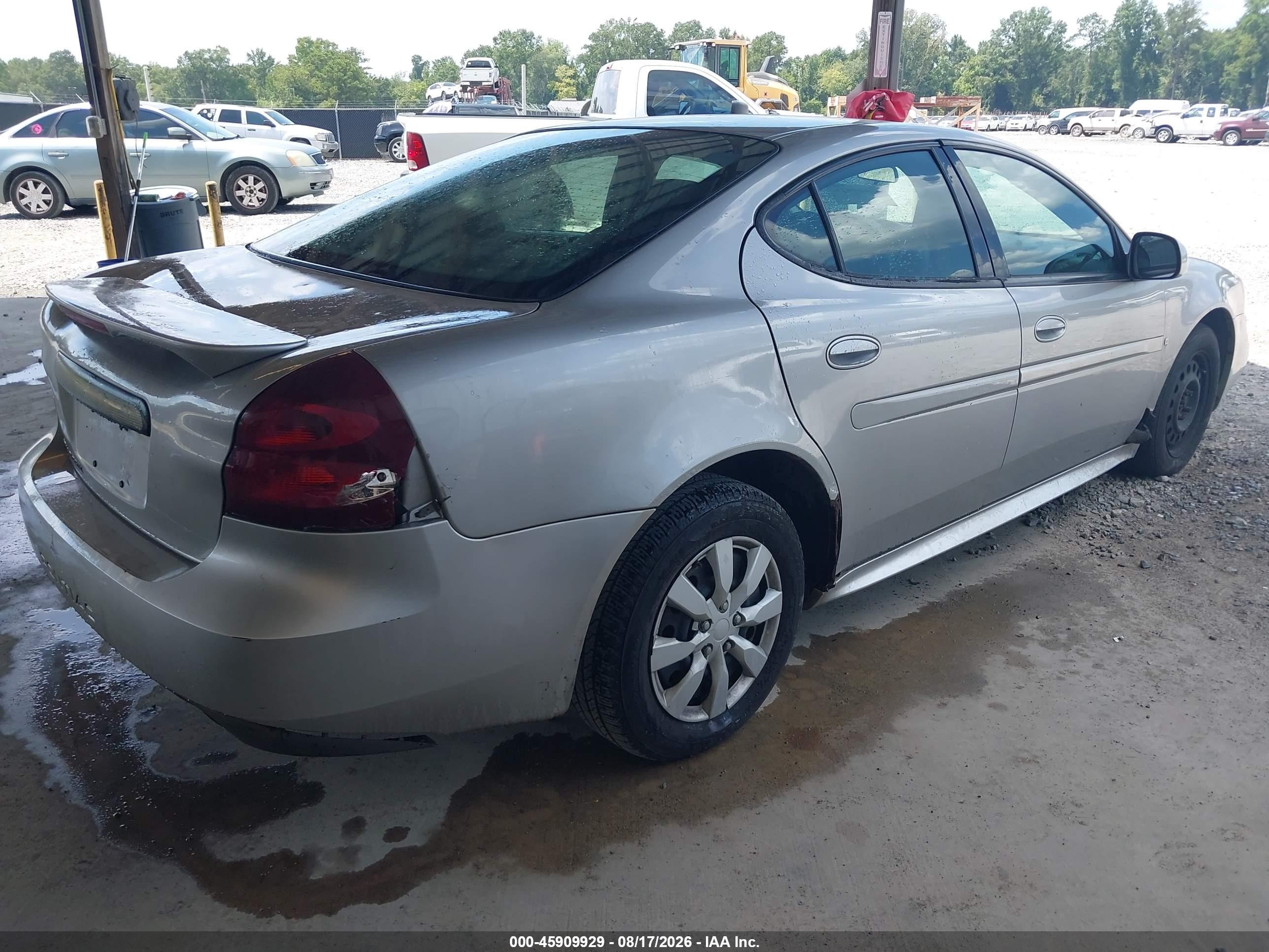 2008 Pontiac Grand Prix Серебряный vin: 2G2WP552X81136539