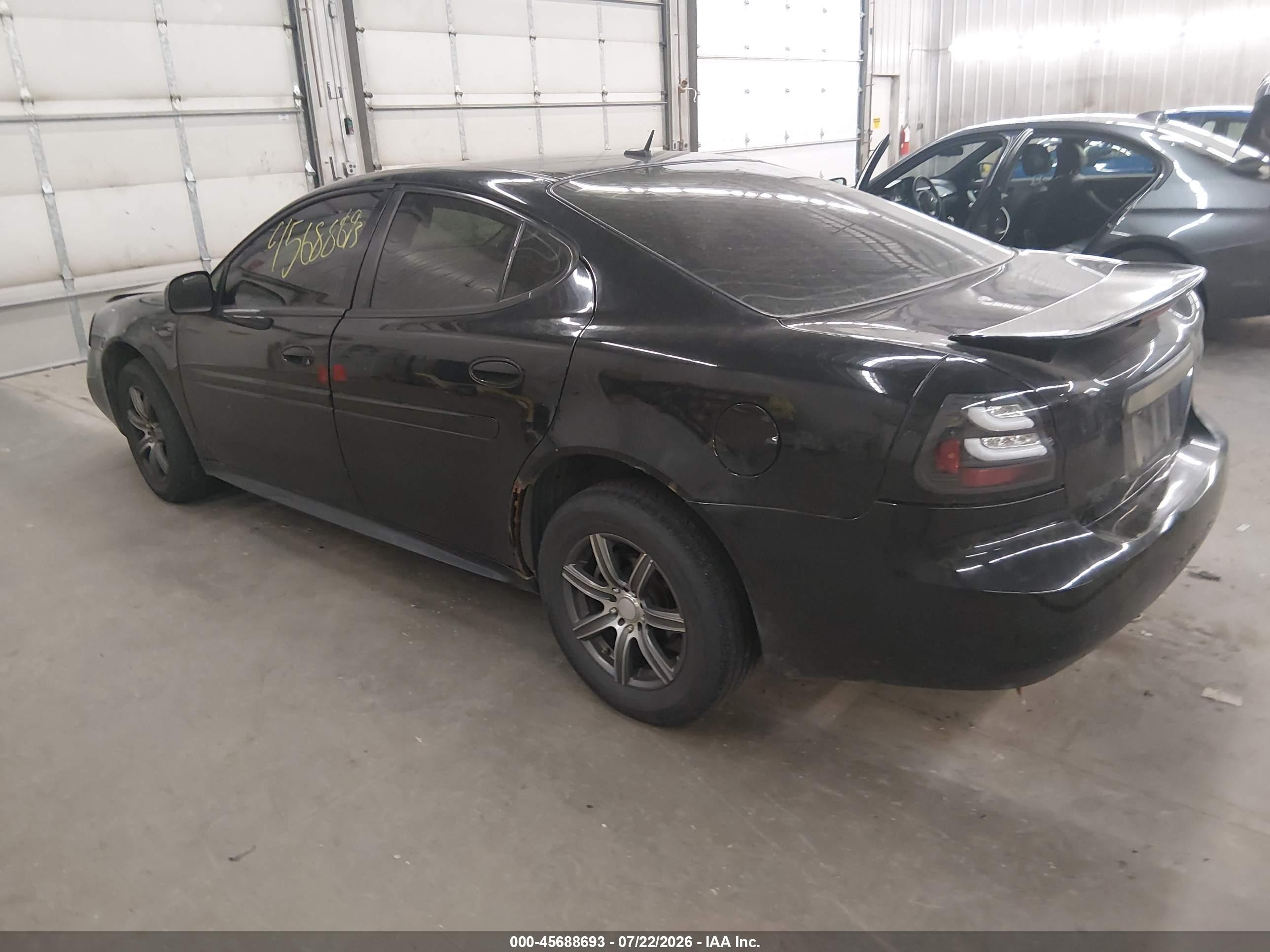 2007 Pontiac Grand Prix   Black vin: 2G2WP582X71185752