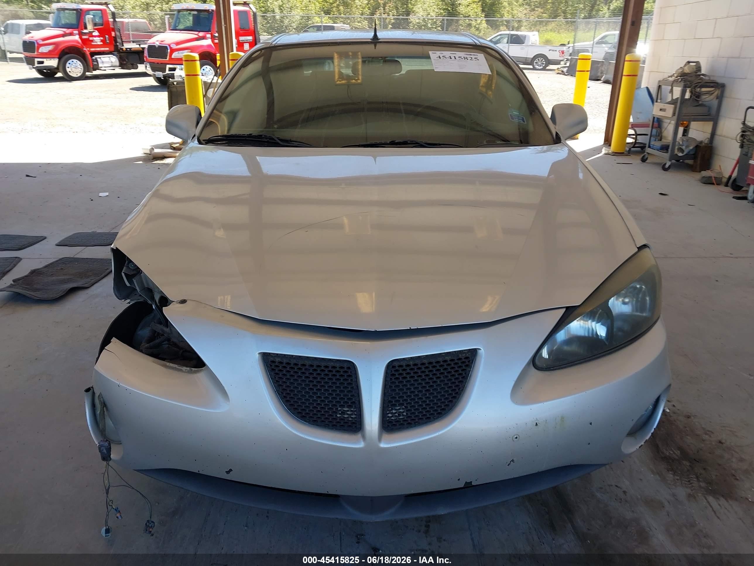 2005 Pontiac Grand Prix Gtp Silver vin: 2G2WR524451150657