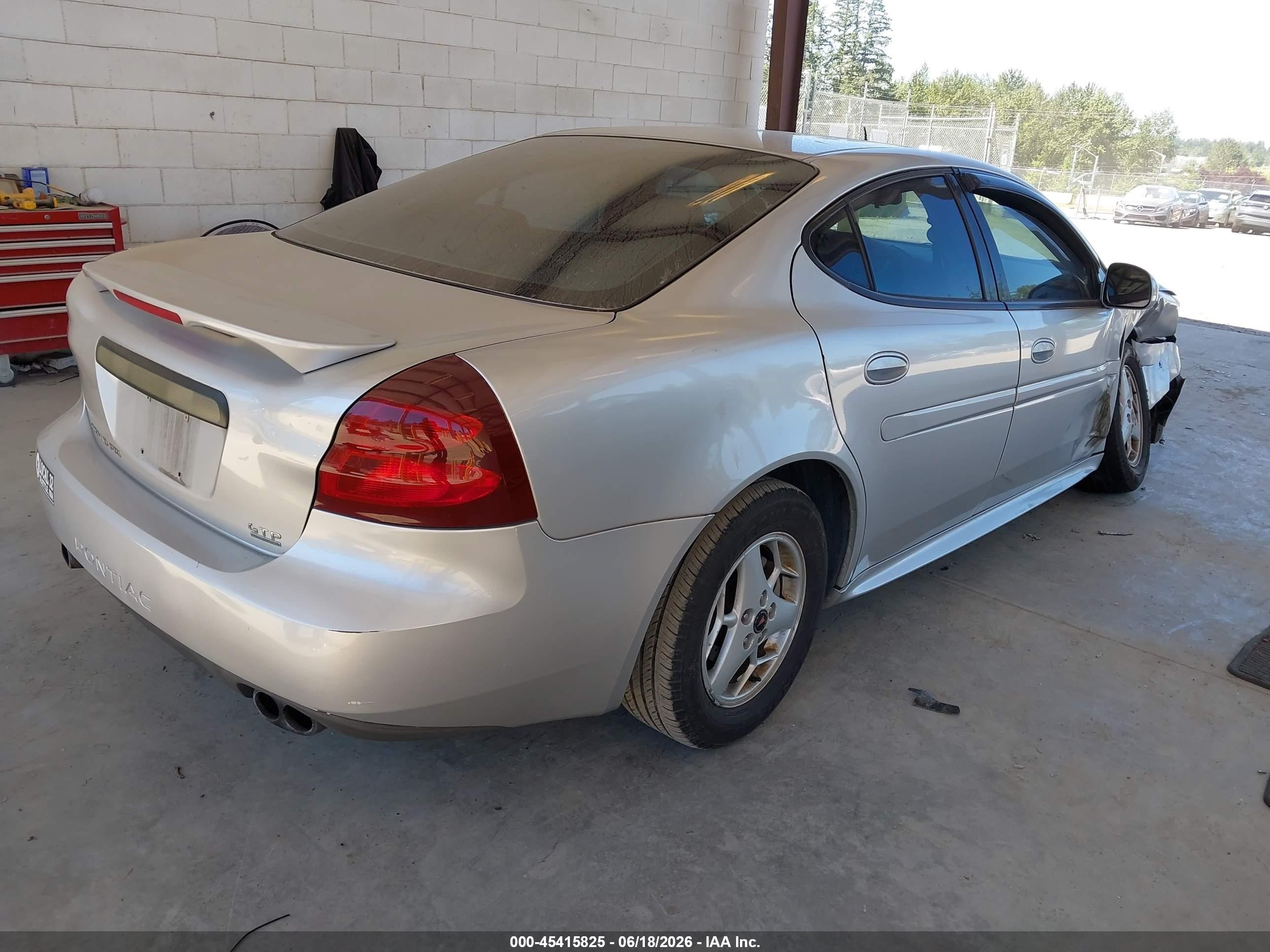 2005 Pontiac Grand Prix Gtp Silver vin: 2G2WR524451150657