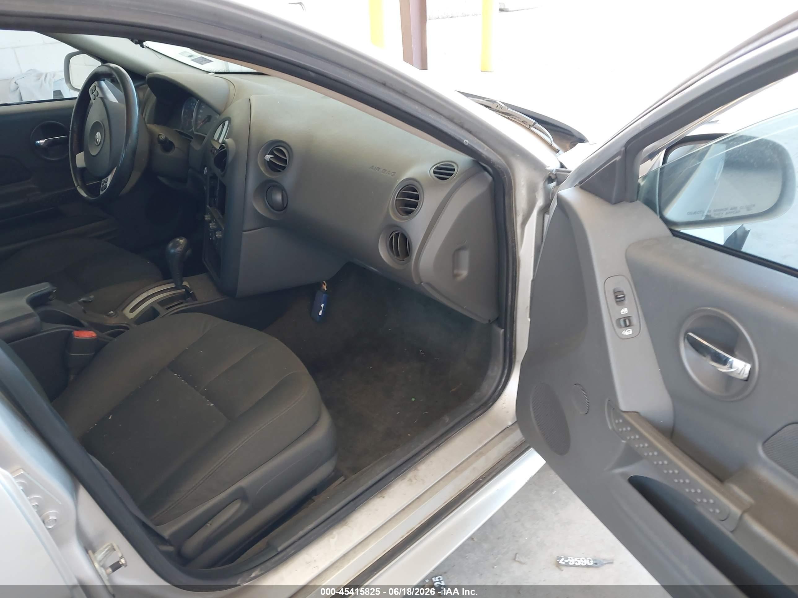 2005 Pontiac Grand Prix Gtp Silver vin: 2G2WR524451150657