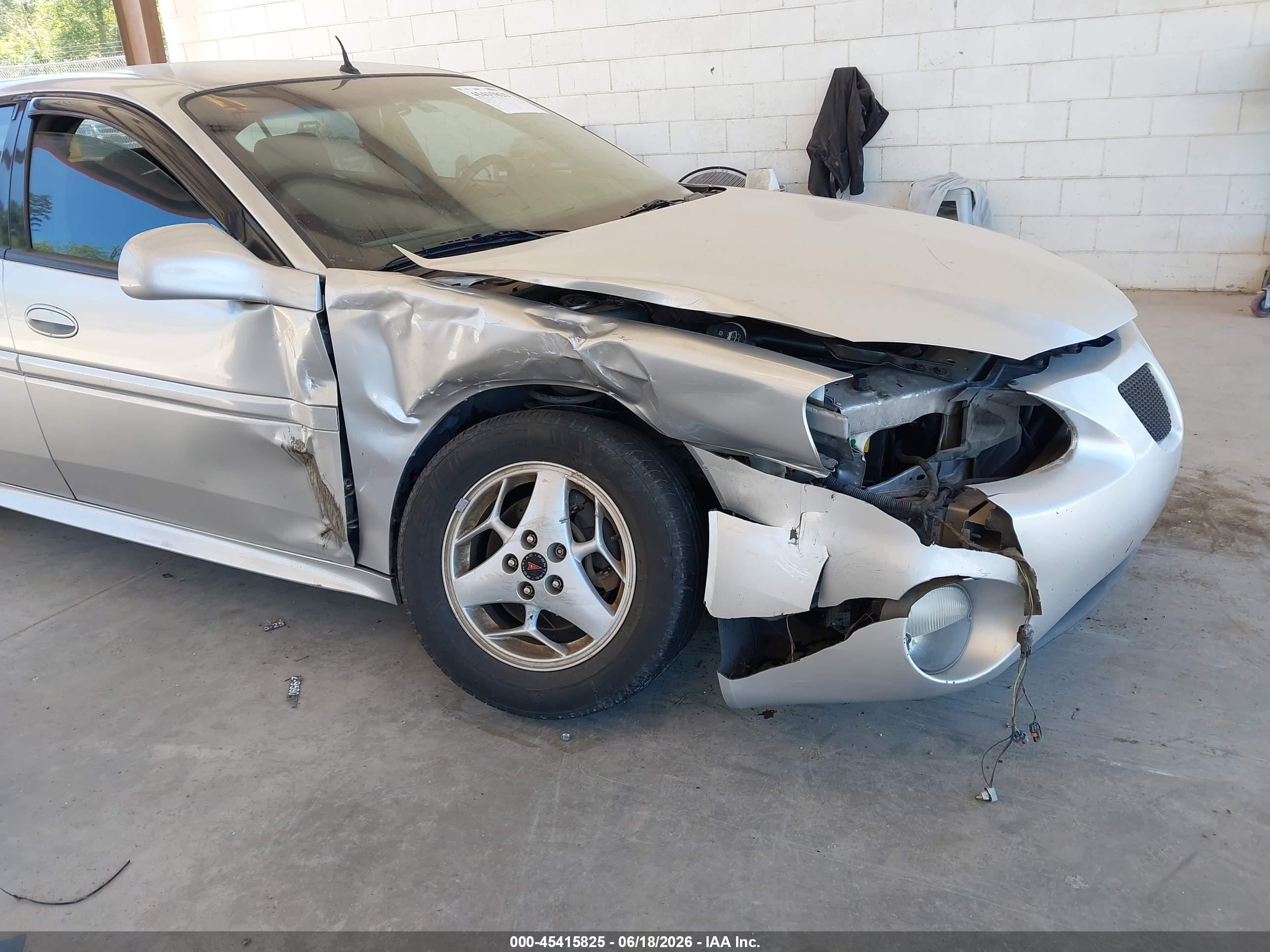 2005 Pontiac Grand Prix Gtp Silver vin: 2G2WR524451150657