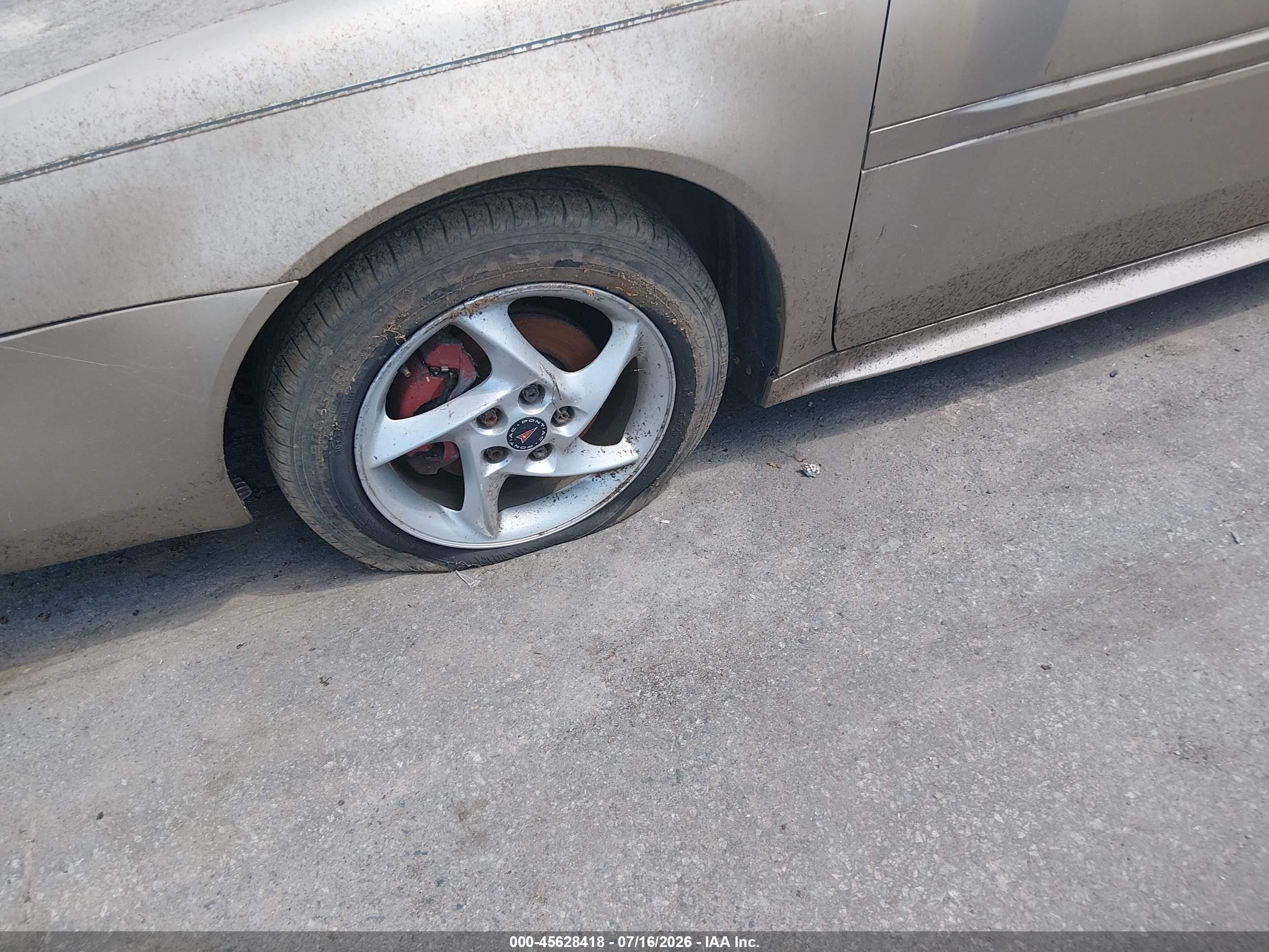 2004 Pontiac Grand Prix Gtp Золотой vin: 2G2WR524641197543