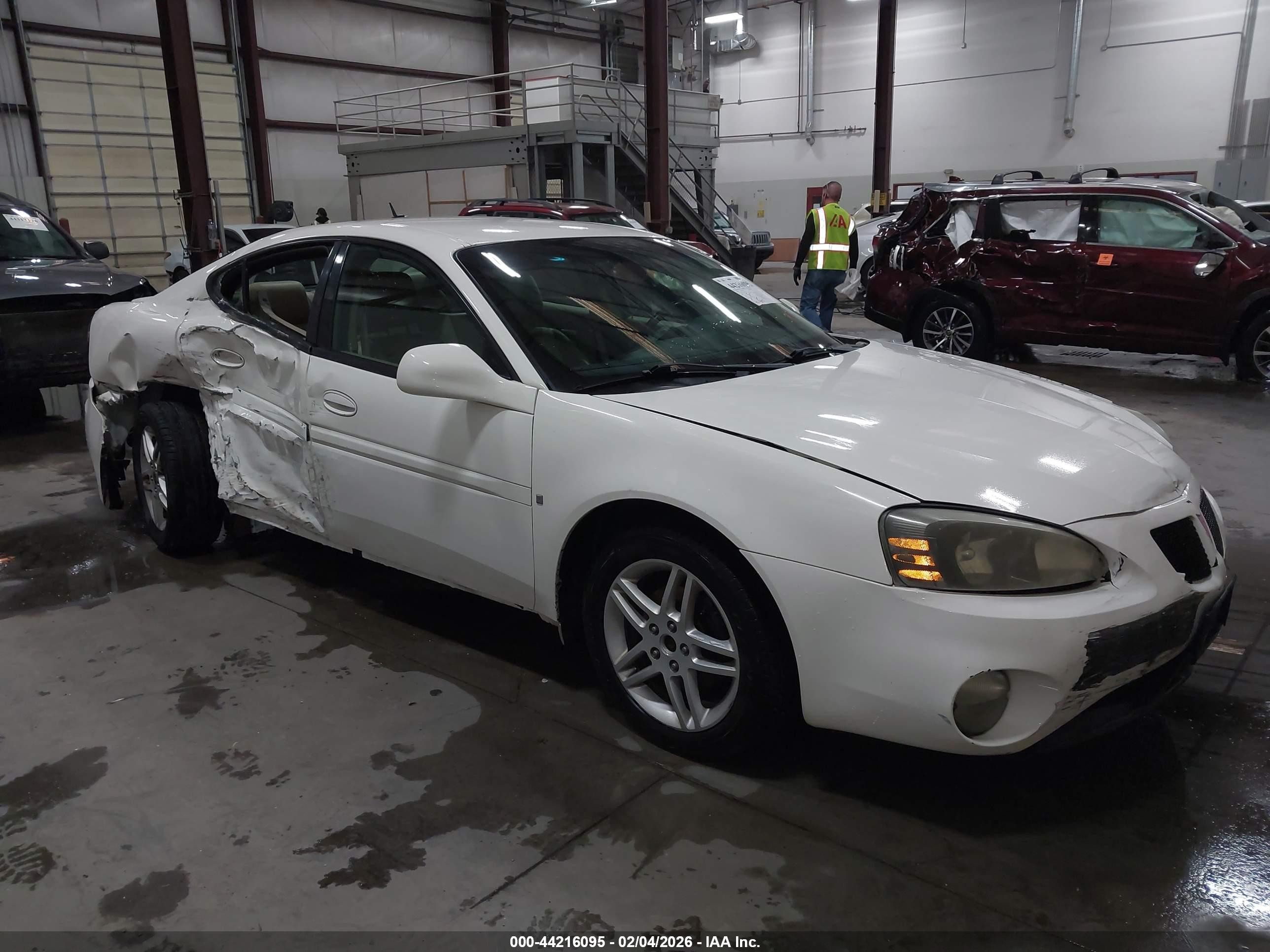 2006 Pontiac Grand Prix Gt White vin: 2G2WR584561176550