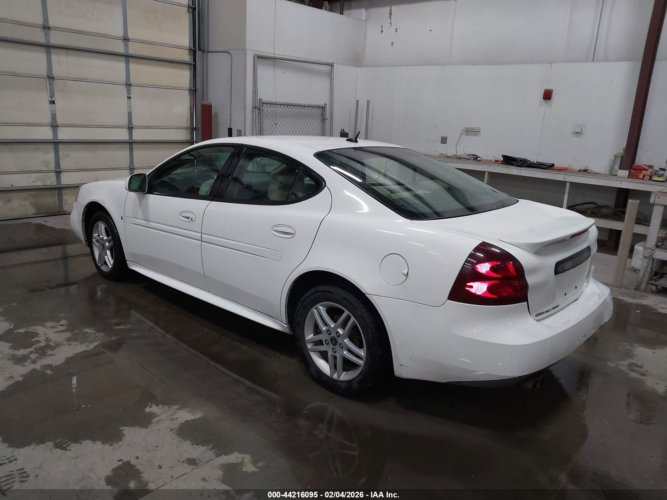 2006 Pontiac Grand Prix Gt White vin: 2G2WR584561176550