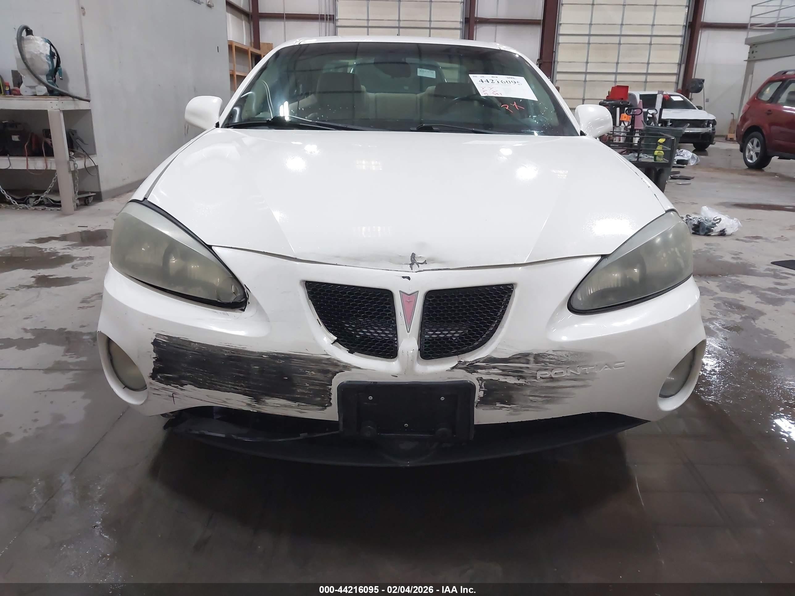2006 Pontiac Grand Prix Gt White vin: 2G2WR584561176550