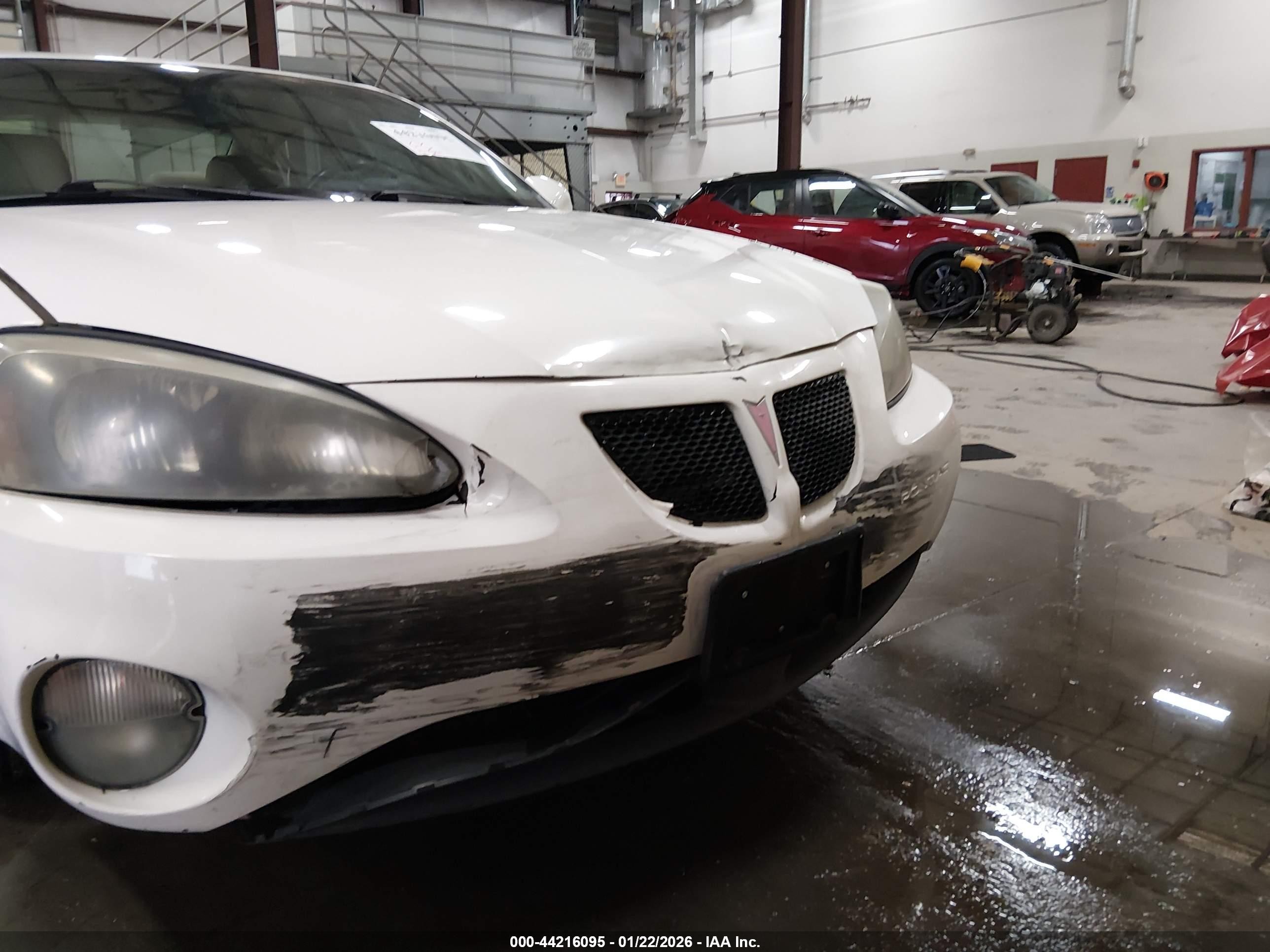 2006 Pontiac Grand Prix Gt White vin: 2G2WR584561176550