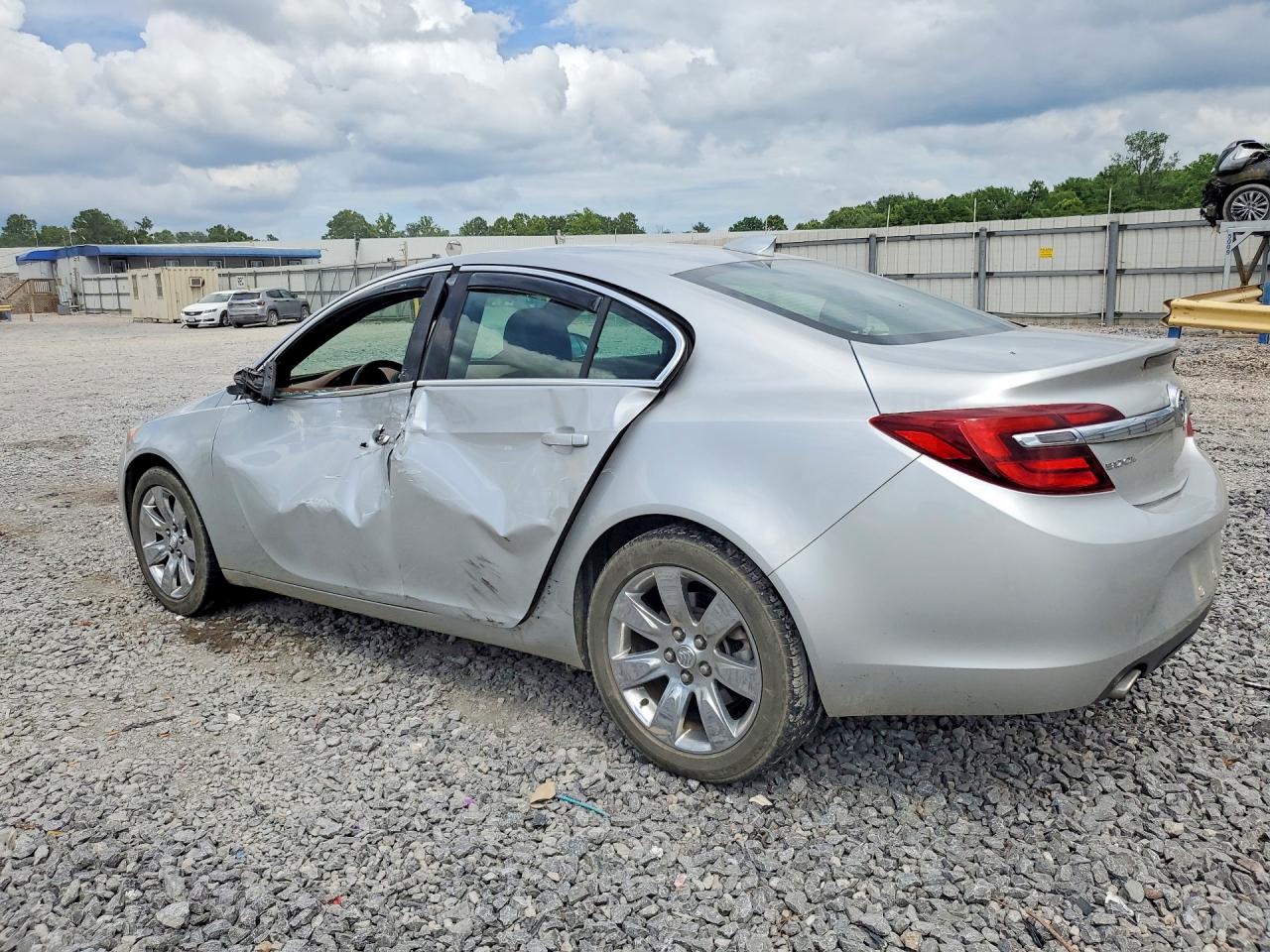 2015 Buick Regal Silver vin: 2G4GK5EX3F9188177