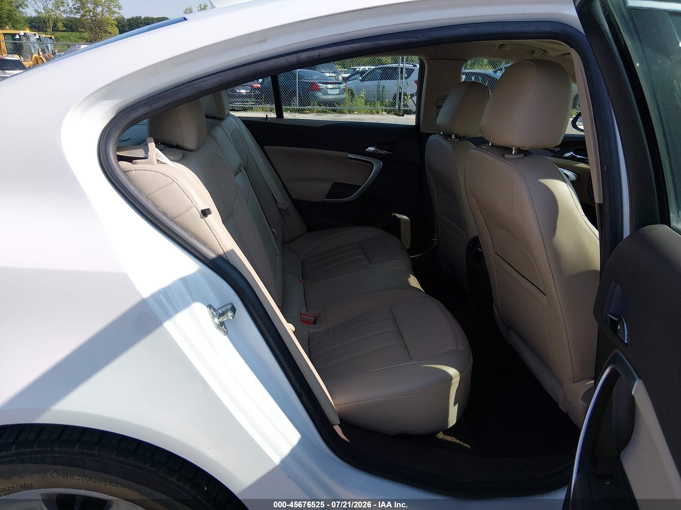 2015 Buick Regal Turbo White vin: 2G4GK5EX4F9282486