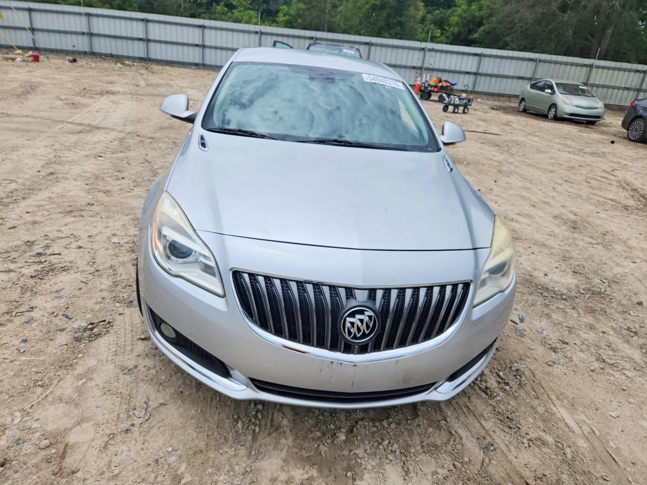 2014 Buick Regal Silver vin: 2G4GK5EX5E9219444