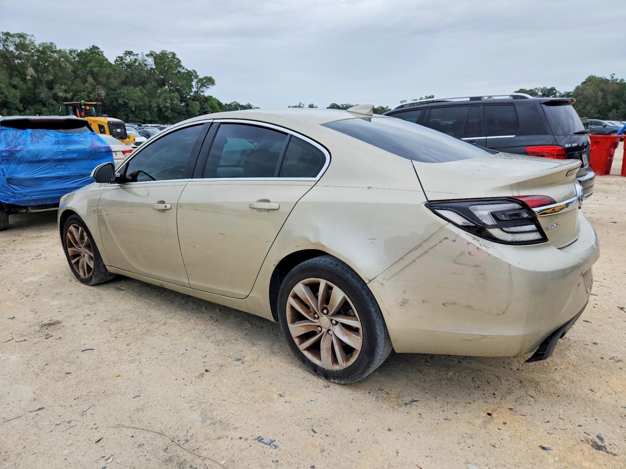 2015 Buick Regal Gold vin: 2G4GK5EX5F9136260