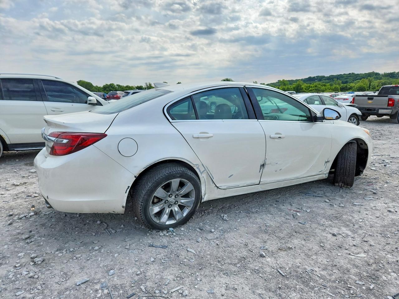 2015 Buick Regal Белый vin: 2G4GK5EX5F9243549