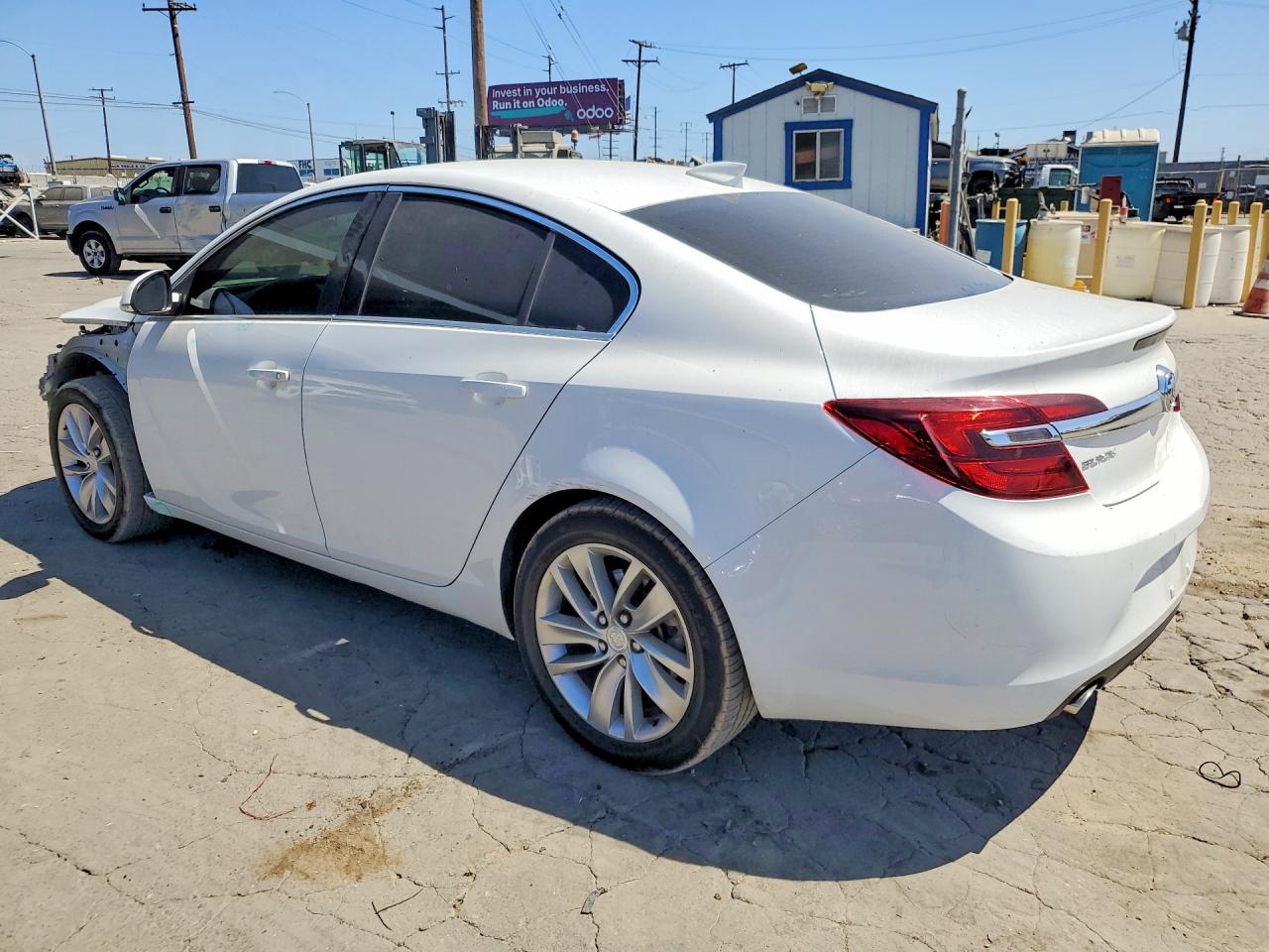 2015 Buick Regal White vin: 2G4GK5EX5F9260318