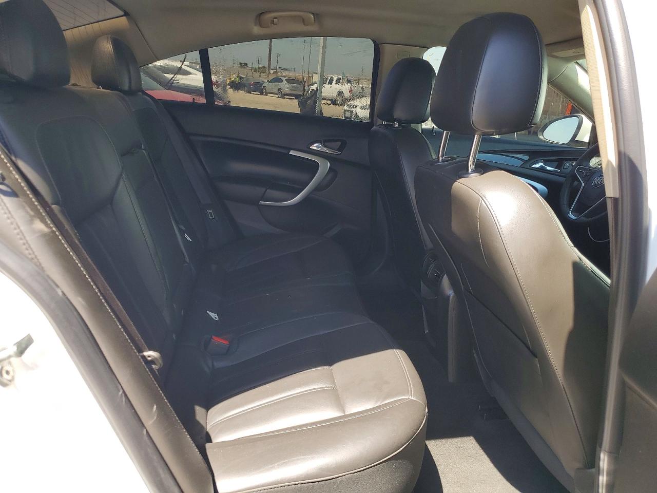 2015 Buick Regal White vin: 2G4GK5EX5F9260318