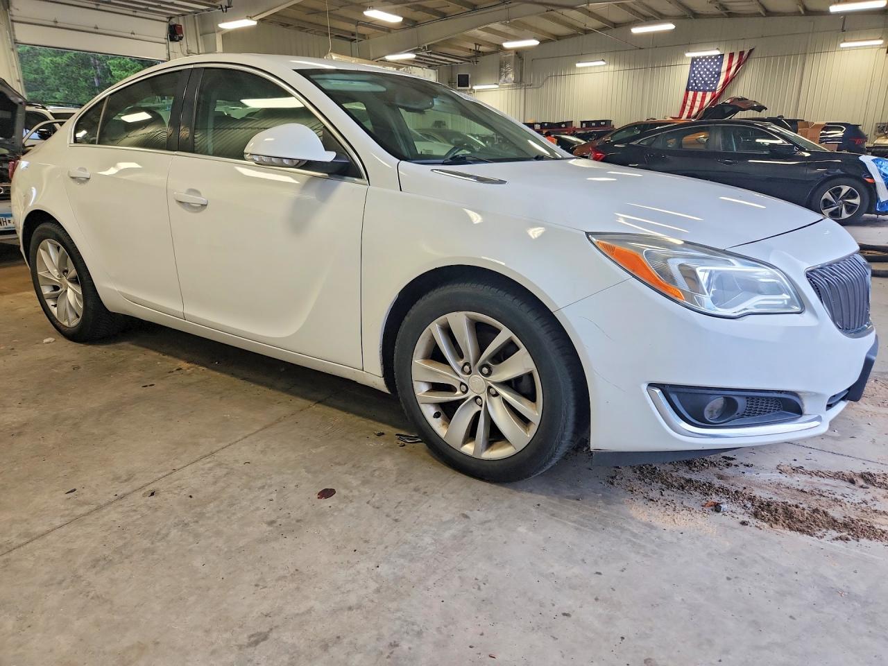 2014 Buick Regal White vin: 2G4GK5EX6E9191010
