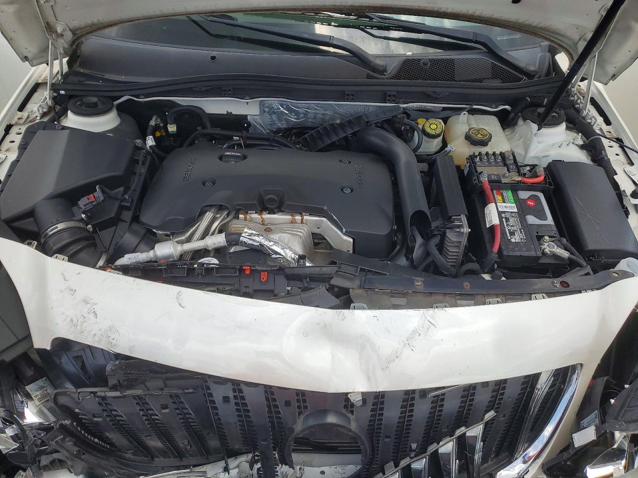 2015 Buick Regal White vin: 2G4GK5EX7F9119508