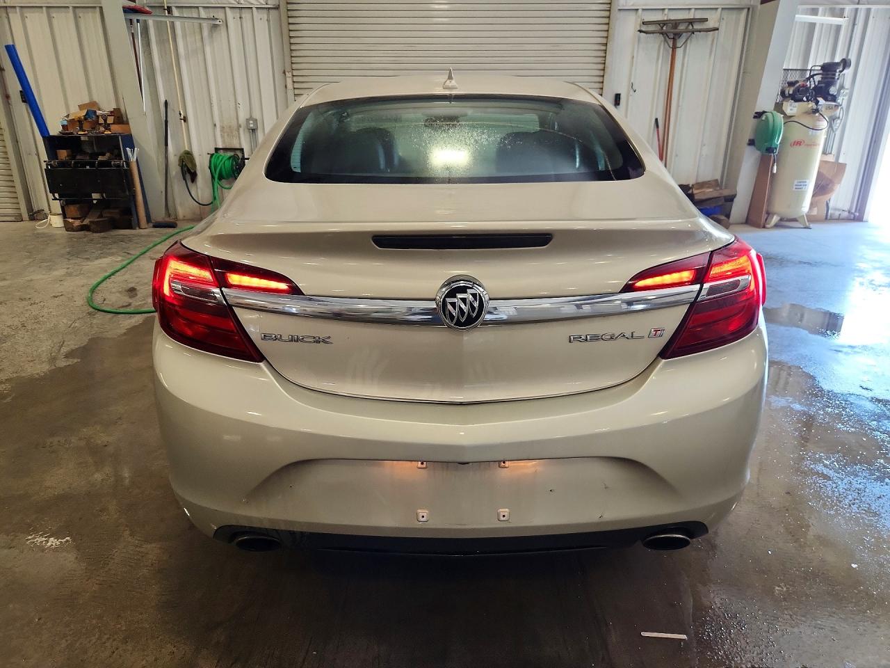 2014 Buick Regal Gold vin: 2G4GK5EX8E9237758