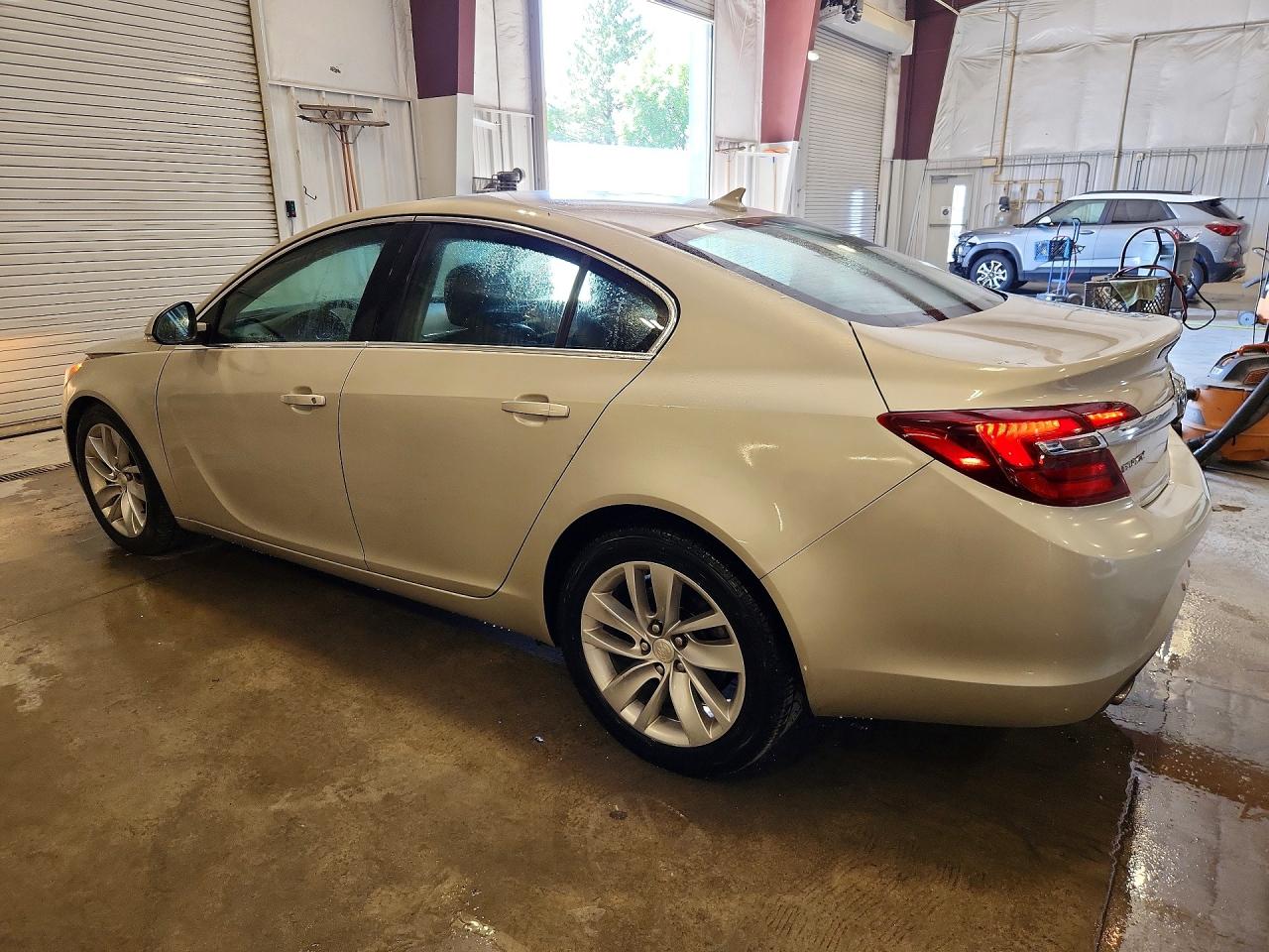 2014 Buick Regal Gold vin: 2G4GK5EX8E9237758