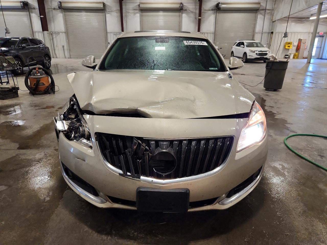 2014 Buick Regal Gold vin: 2G4GK5EX8E9237758