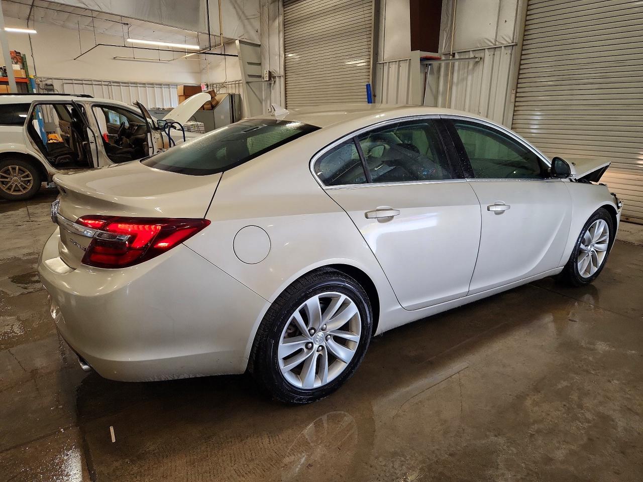 2014 Buick Regal Gold vin: 2G4GK5EX8E9237758