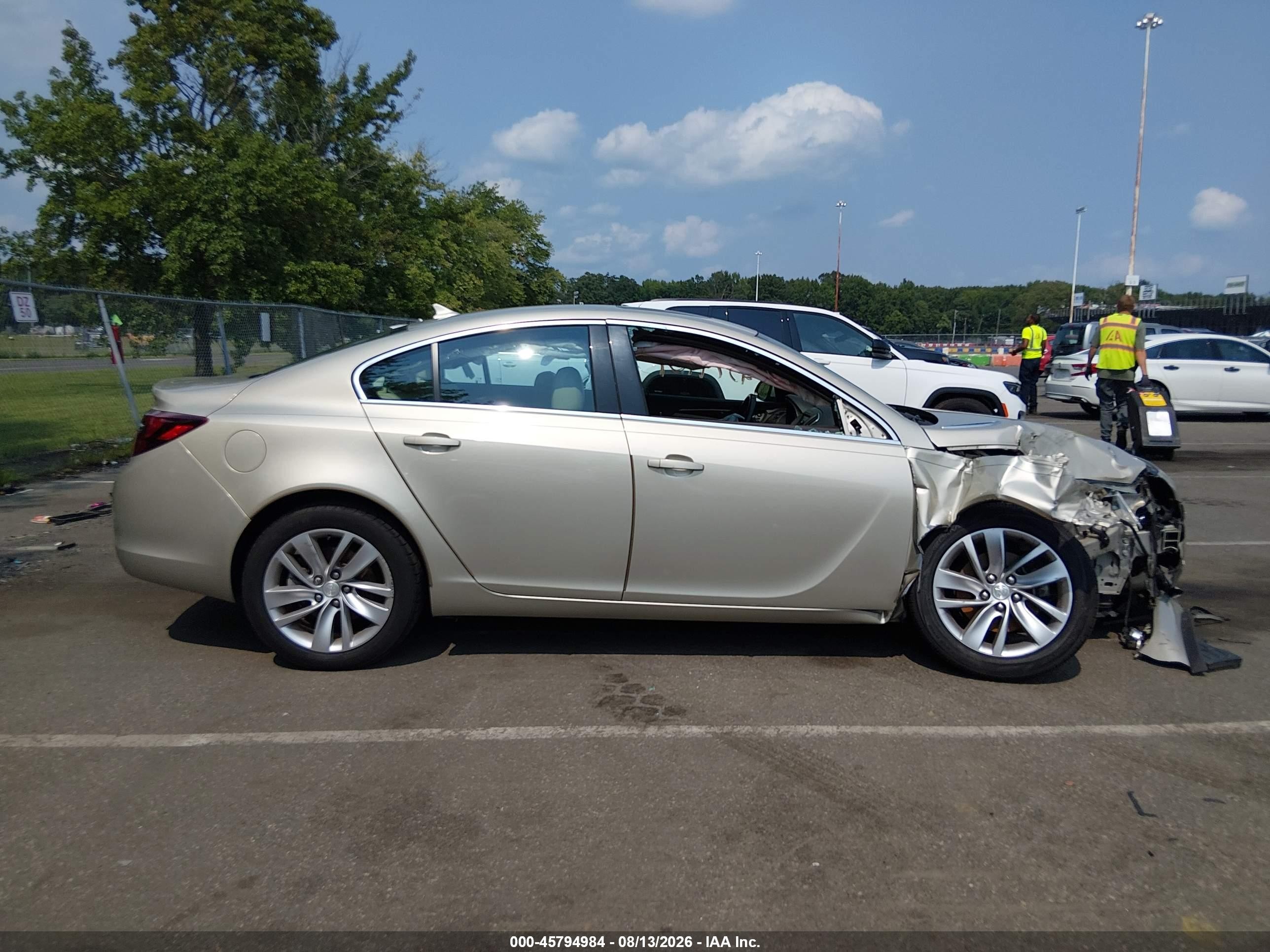 2014 Buick Regal Turbo Beige vin: 2G4GK5EX8E9276267