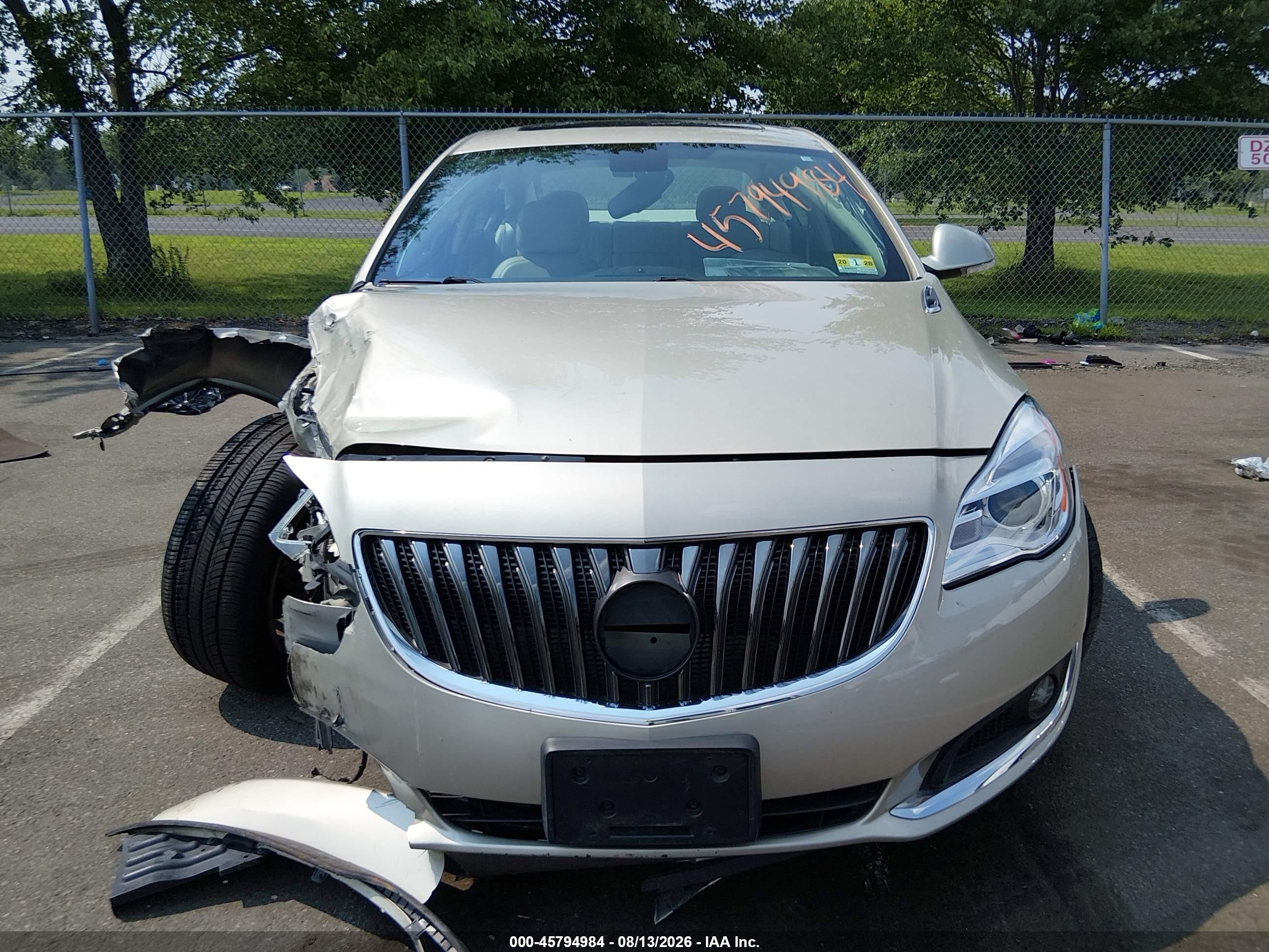 2014 Buick Regal Turbo Beige vin: 2G4GK5EX8E9276267