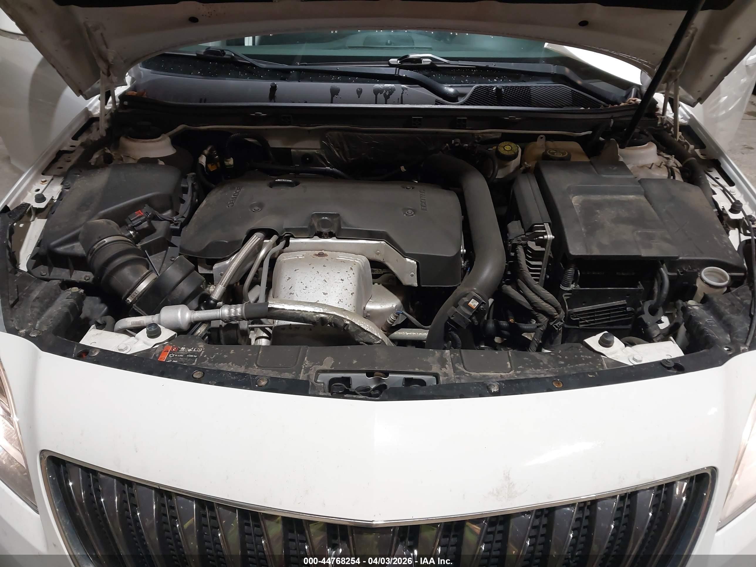 2015 Buick Regal Turbo White vin: 2G4GK5EX8F9119792