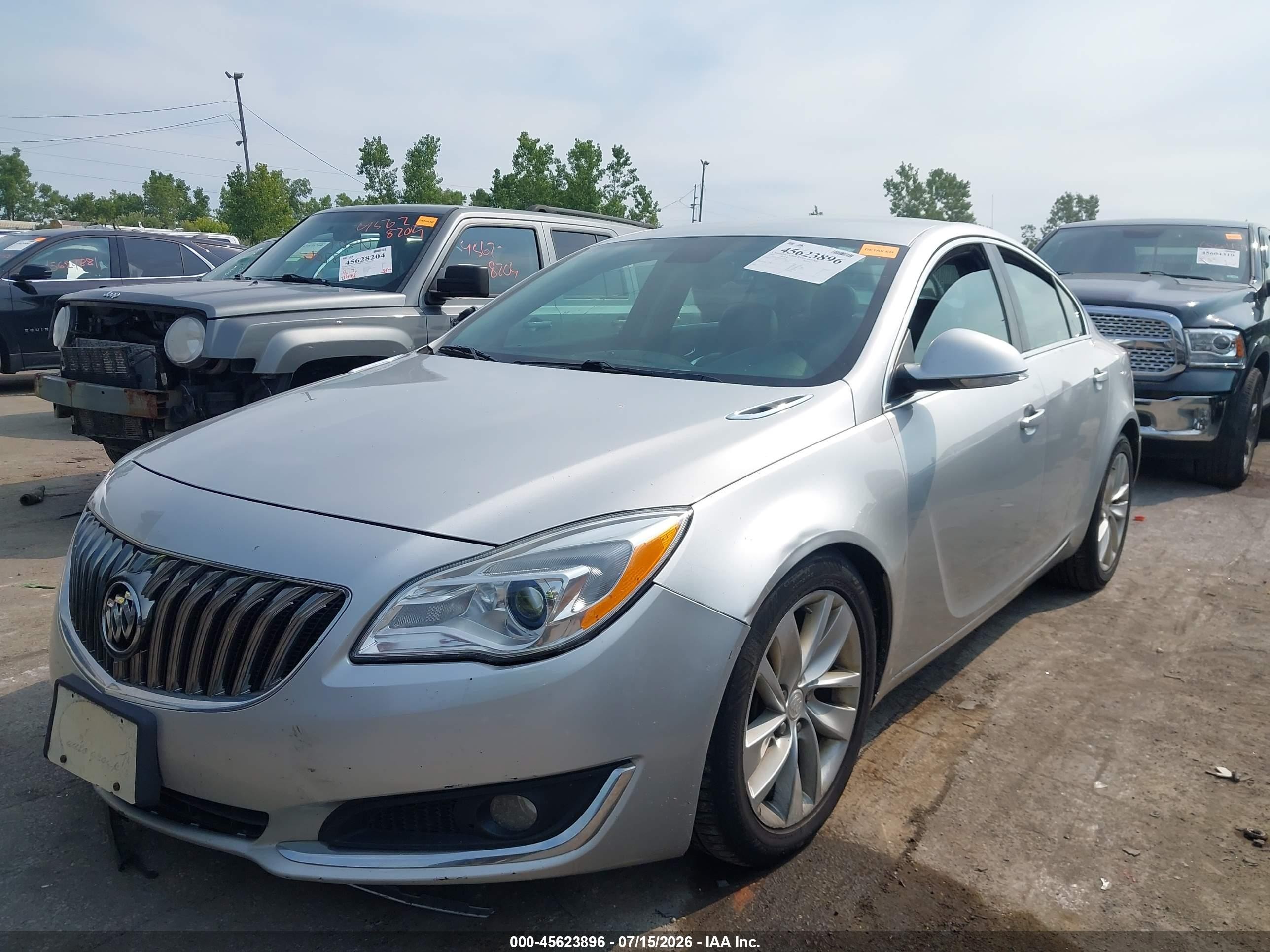 2015 Buick Regal Turbo Silver vin: 2G4GK5EX8F9142490
