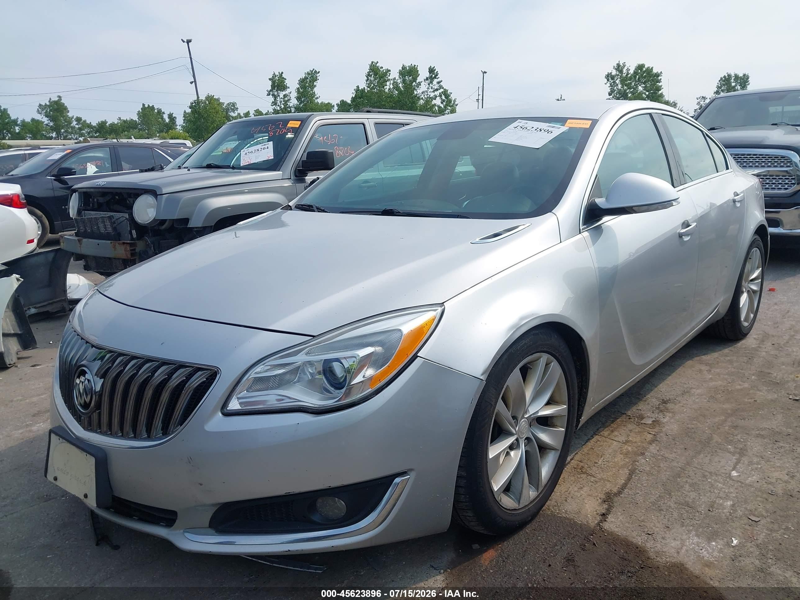 2015 Buick Regal Turbo Silver vin: 2G4GK5EX8F9142490