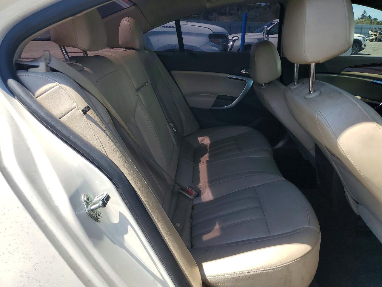 2015 Buick Regal White vin: 2G4GK5EX9F9239018