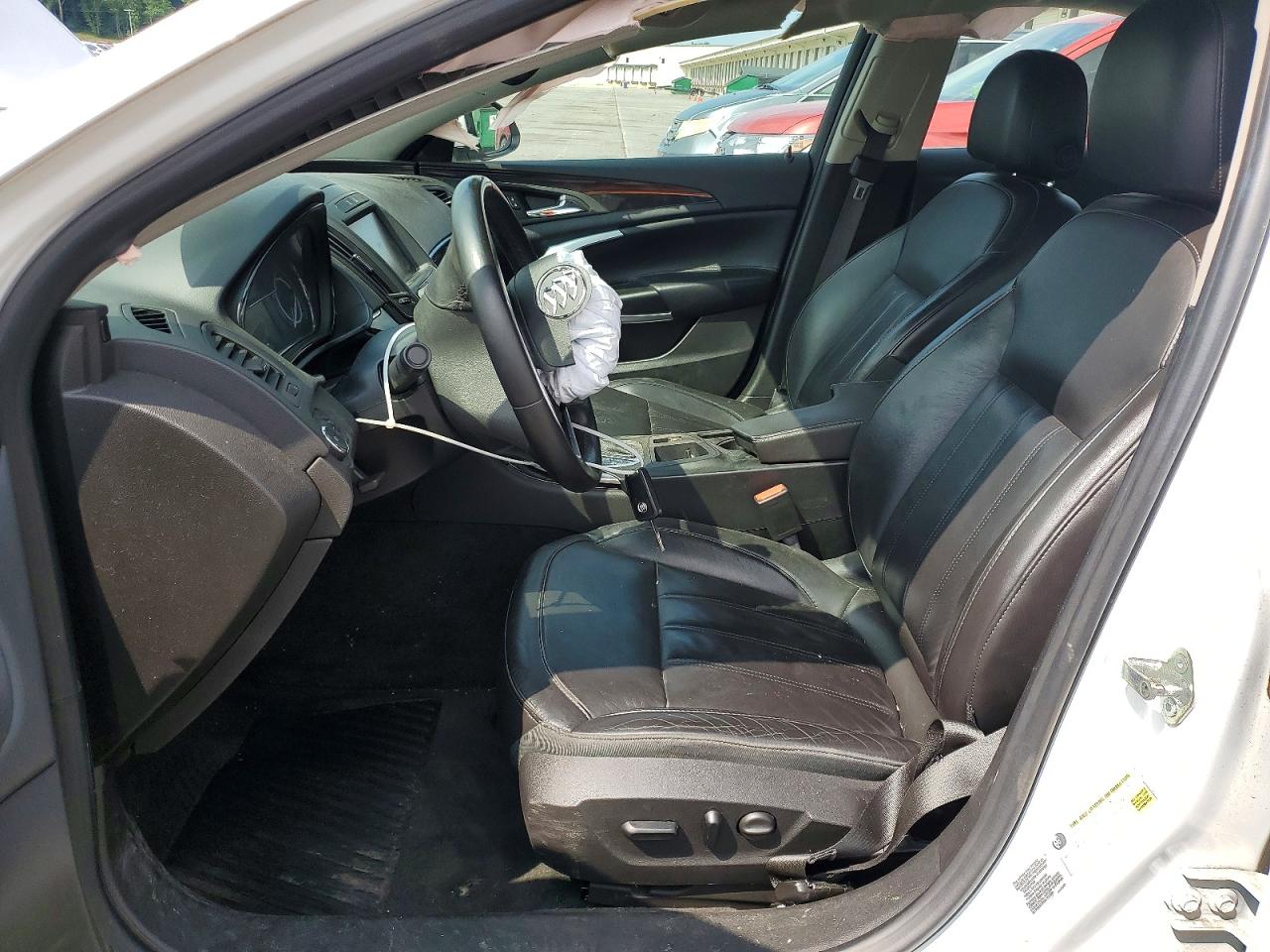 2015 Buick Regal White vin: 2G4GK5EXXF9129434
