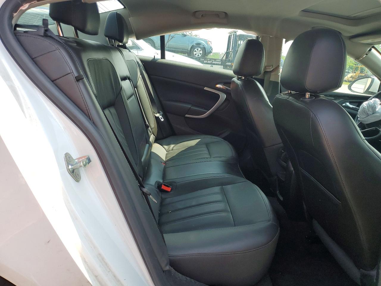 2015 Buick Regal White vin: 2G4GK5EXXF9129434