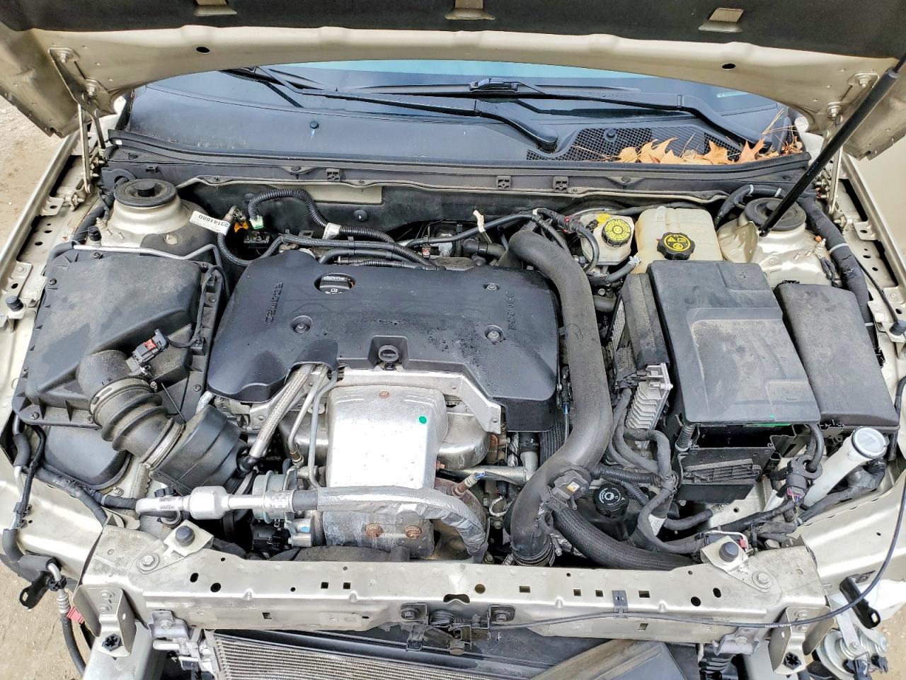 2015 Buick Regal Beige vin: 2G4GK5EXXF9163616