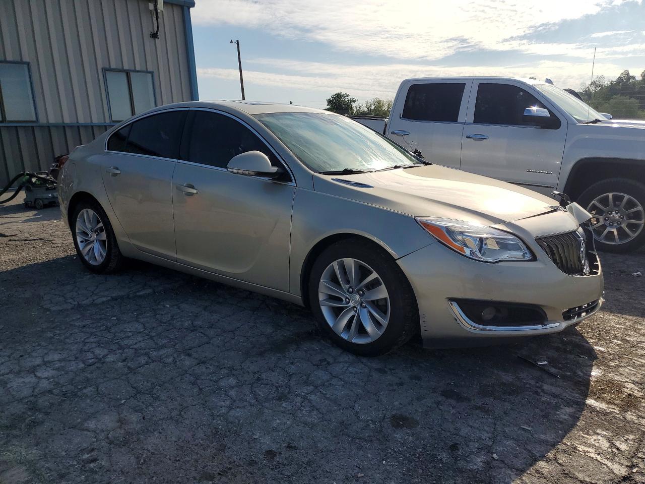2015 Buick Regal Tan vin: 2G4GK5EXXF9240629